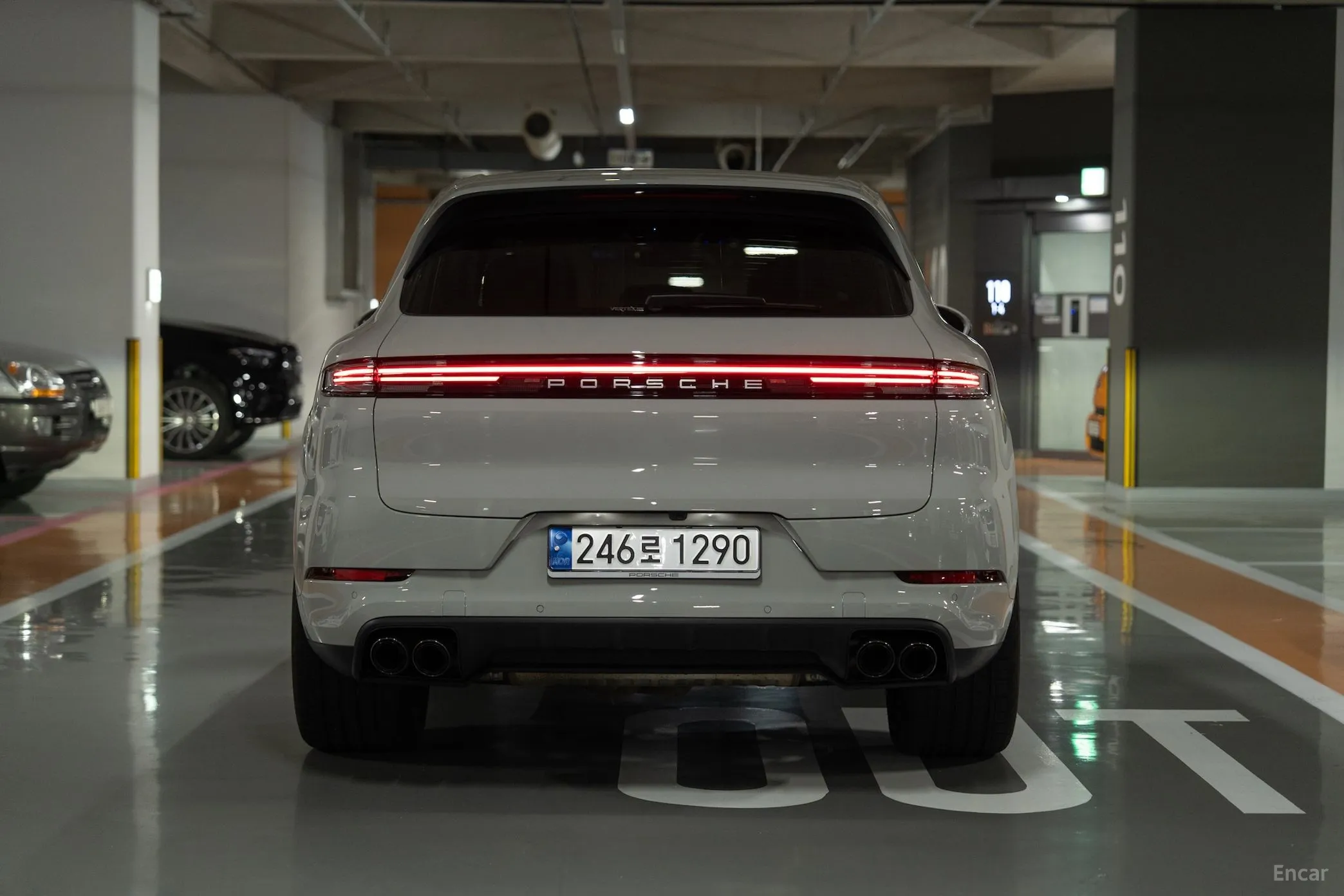 Porsche Cayenne (PO536) превью 3