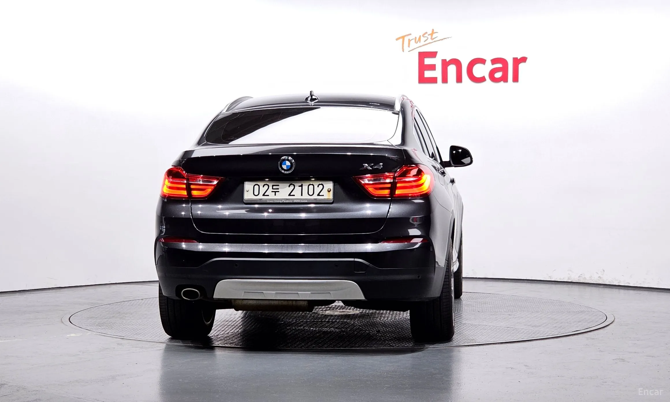 BMW X4 (F26) превью 3