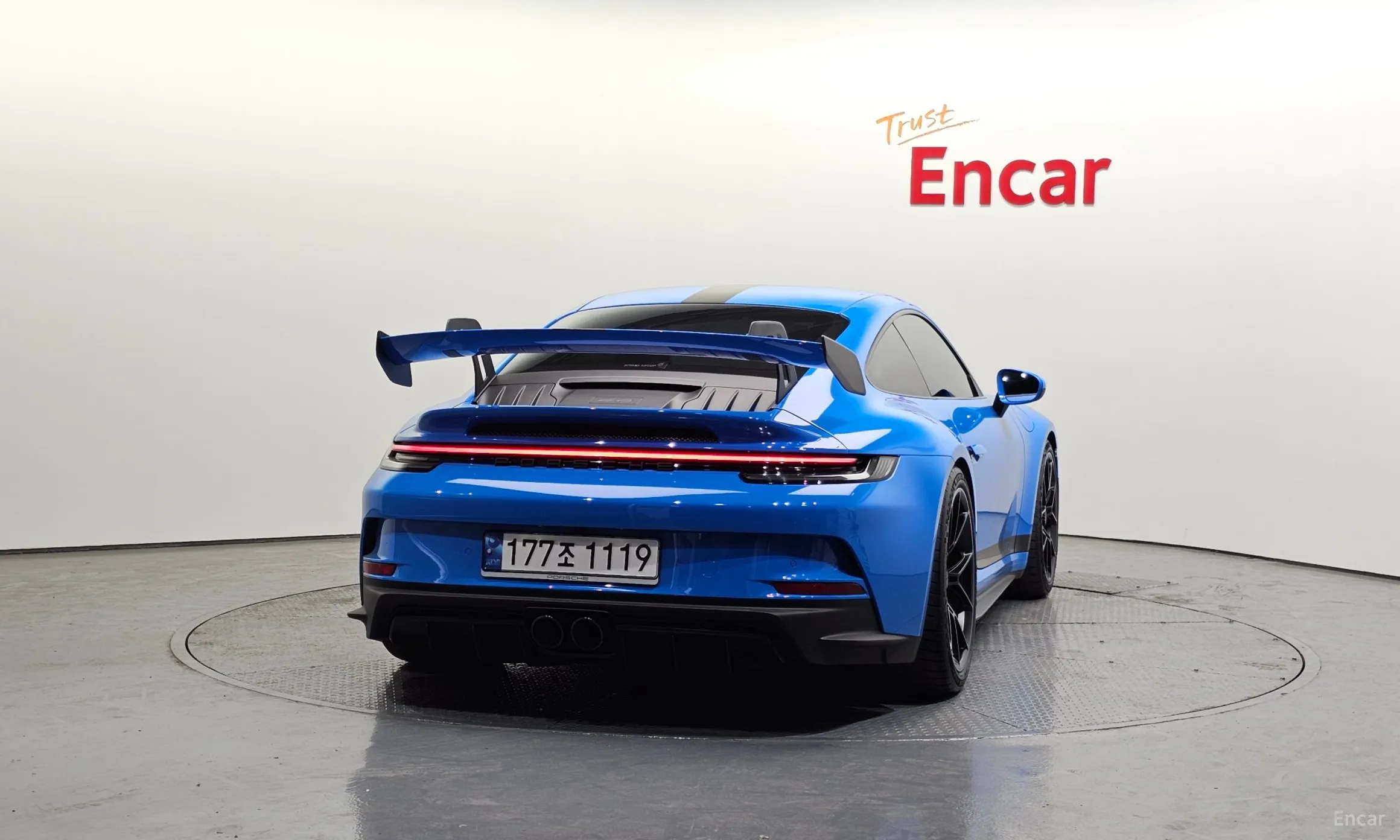 Porsche 911 (992) превью 3