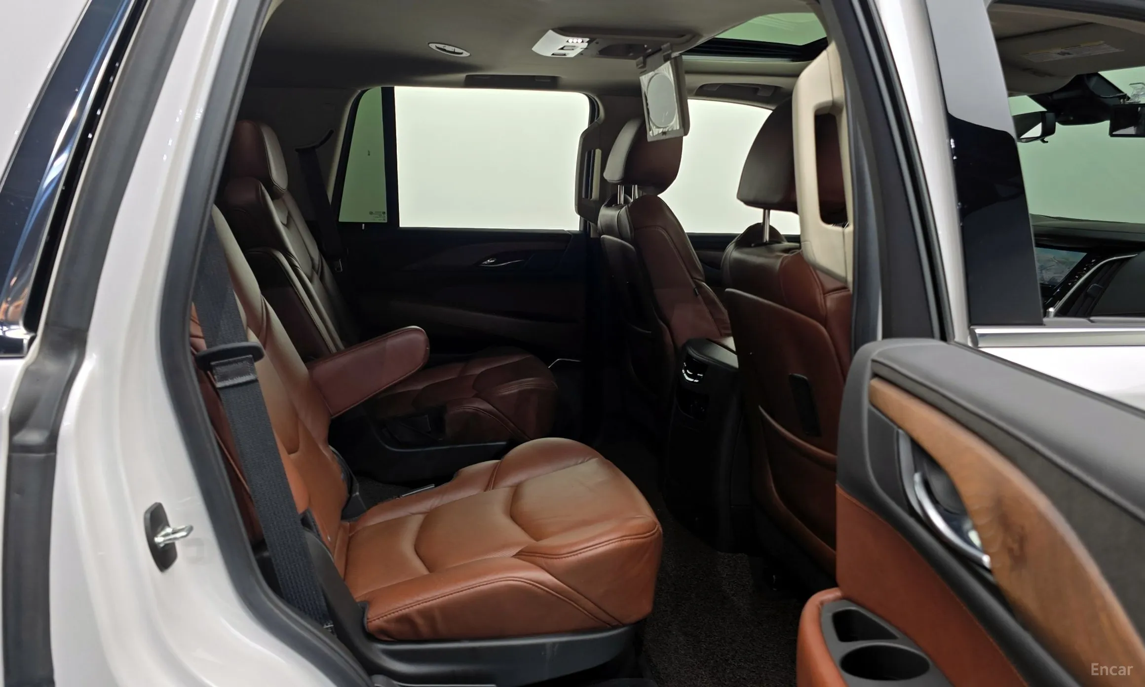 Cadillac Escalade превью 12
