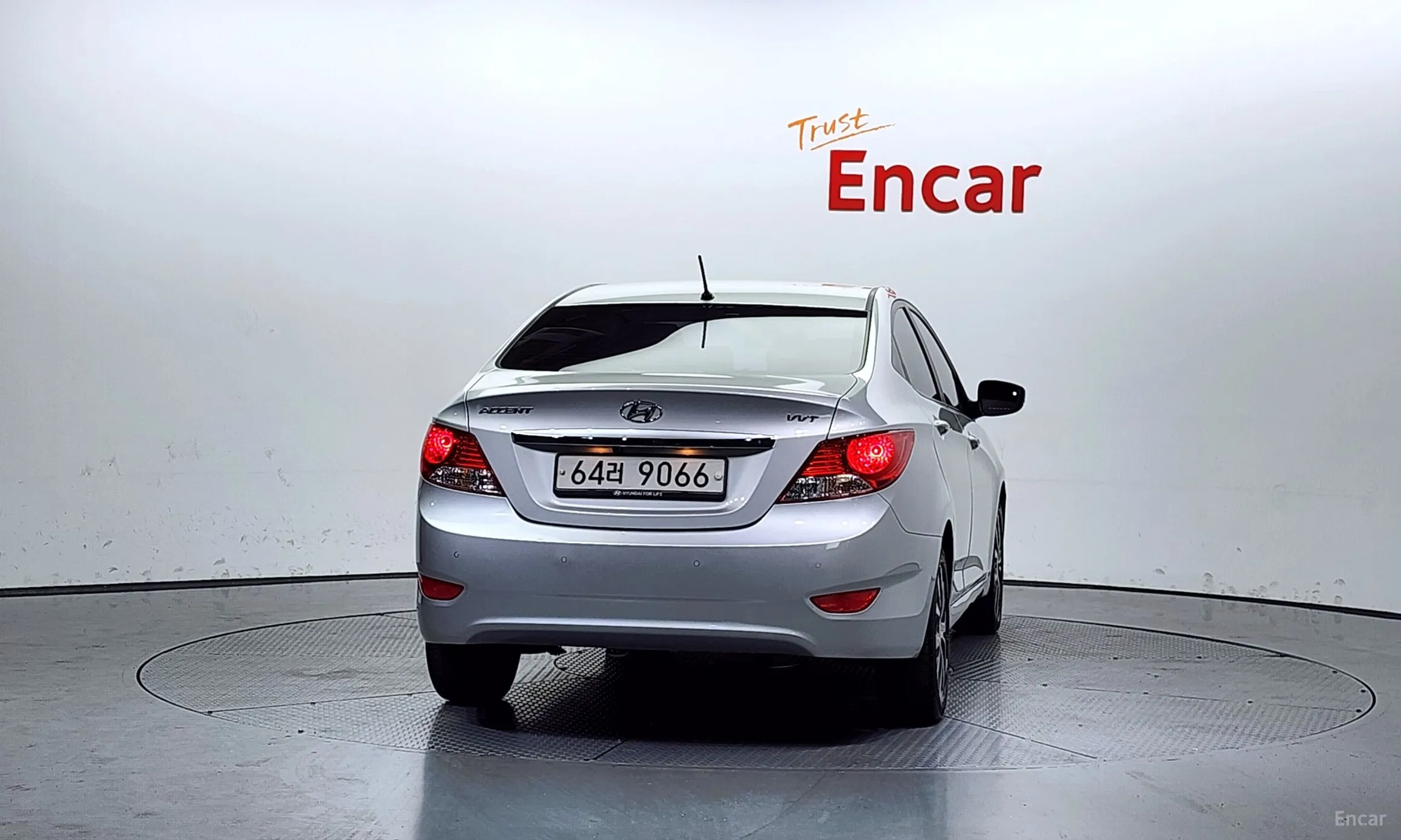 Hyundai Accent (new) превью 3