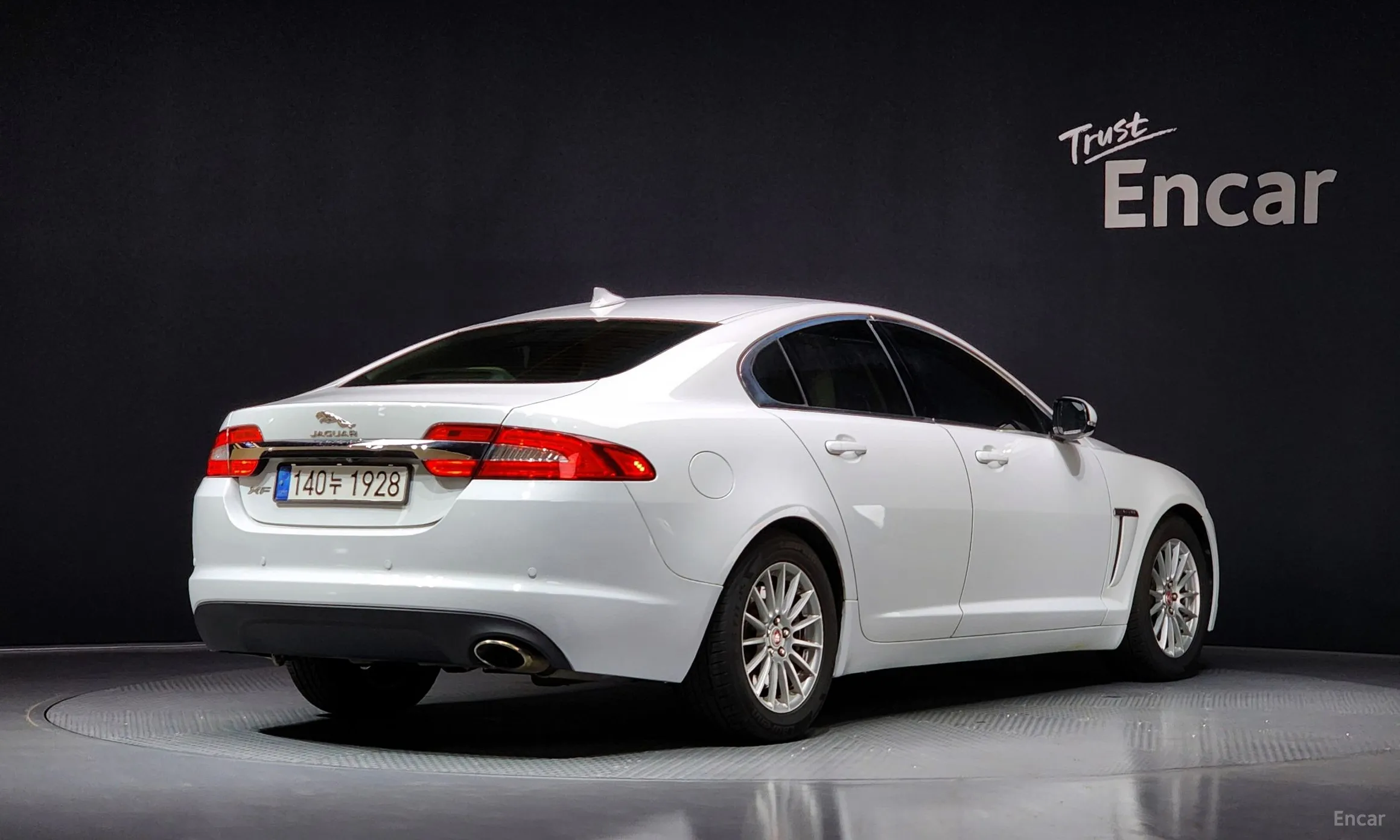 Jaguar New XF превью 2