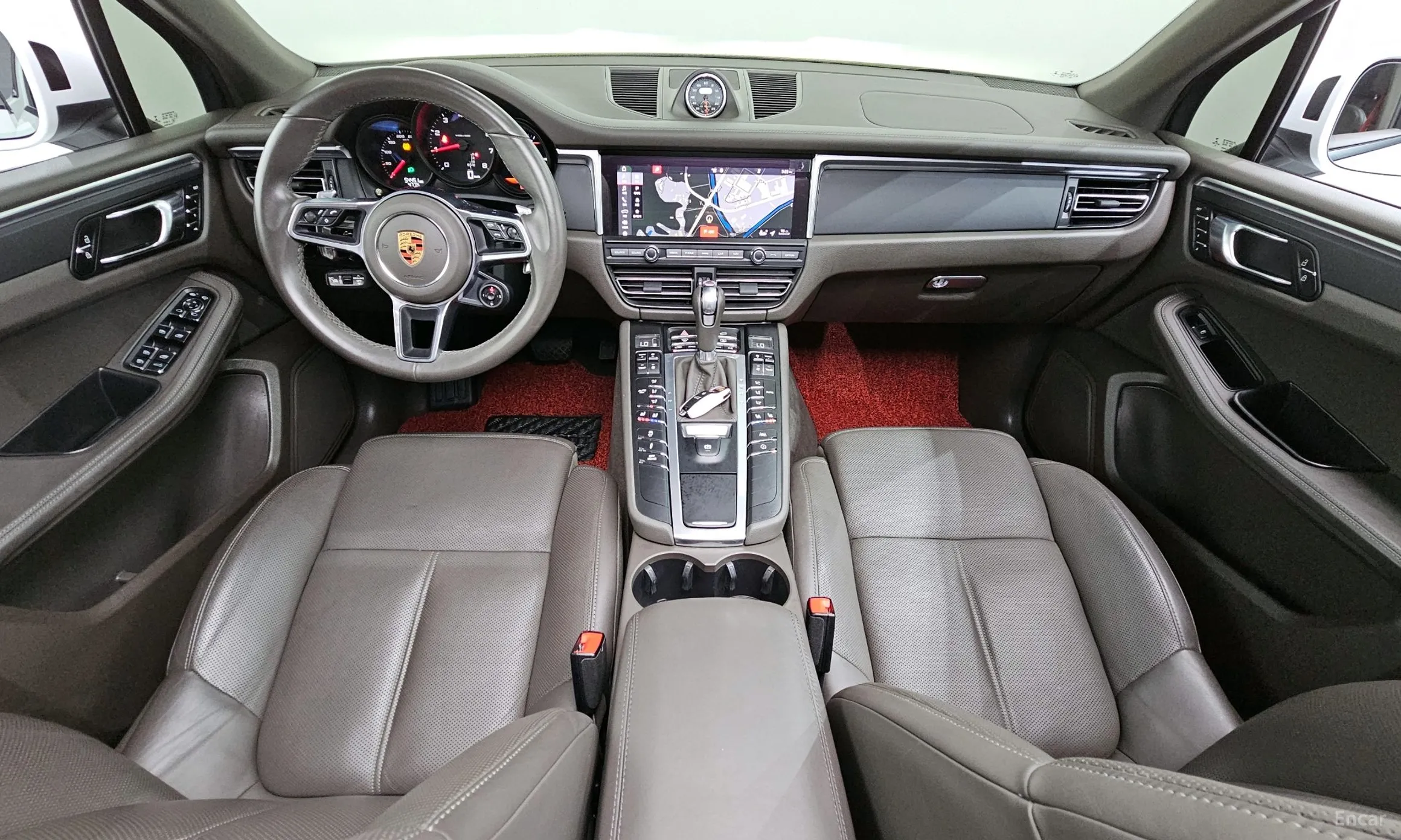 Porsche Macan превью 4
