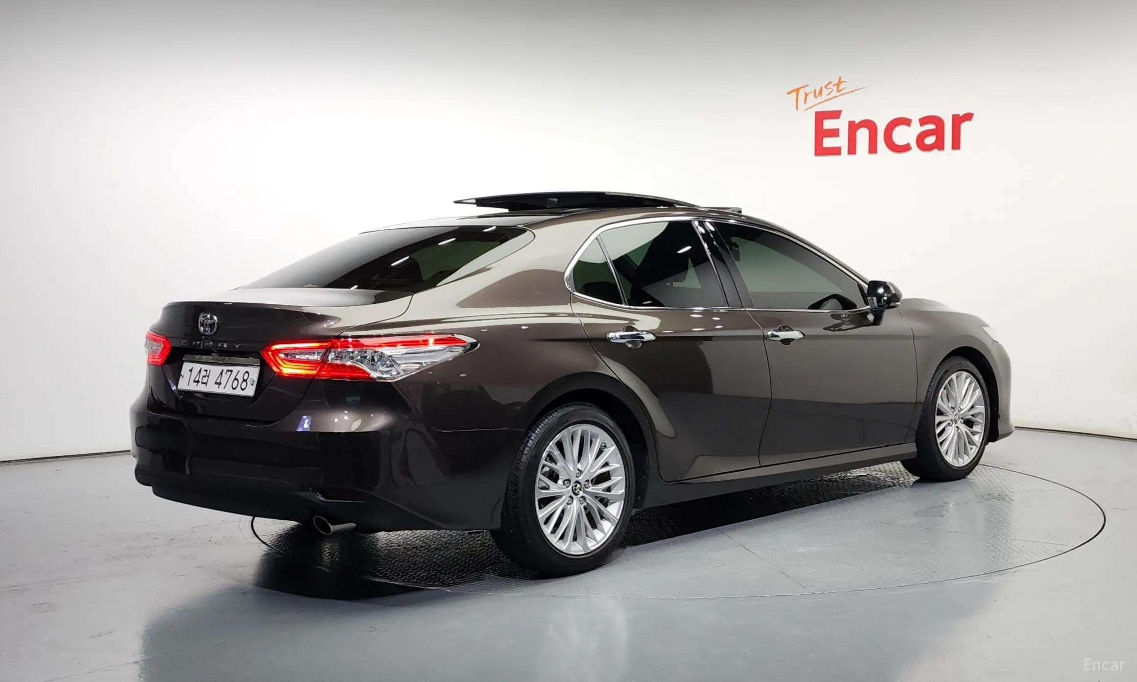 Toyota Camry (XV70)