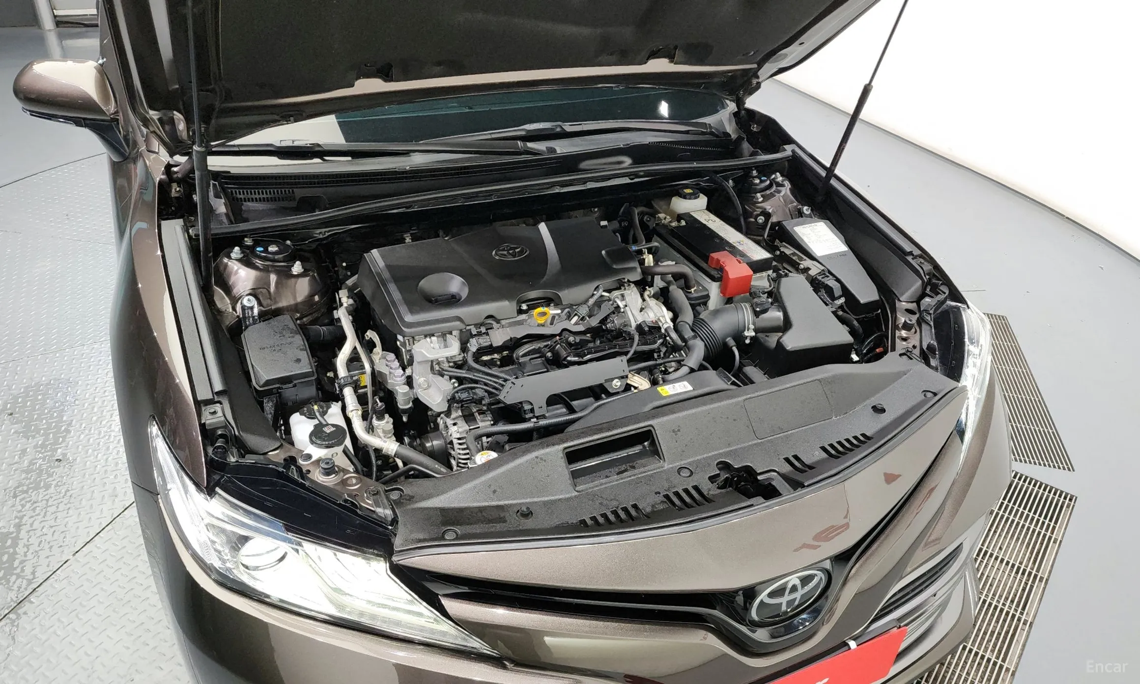 Toyota Camry (XV70) превью 6