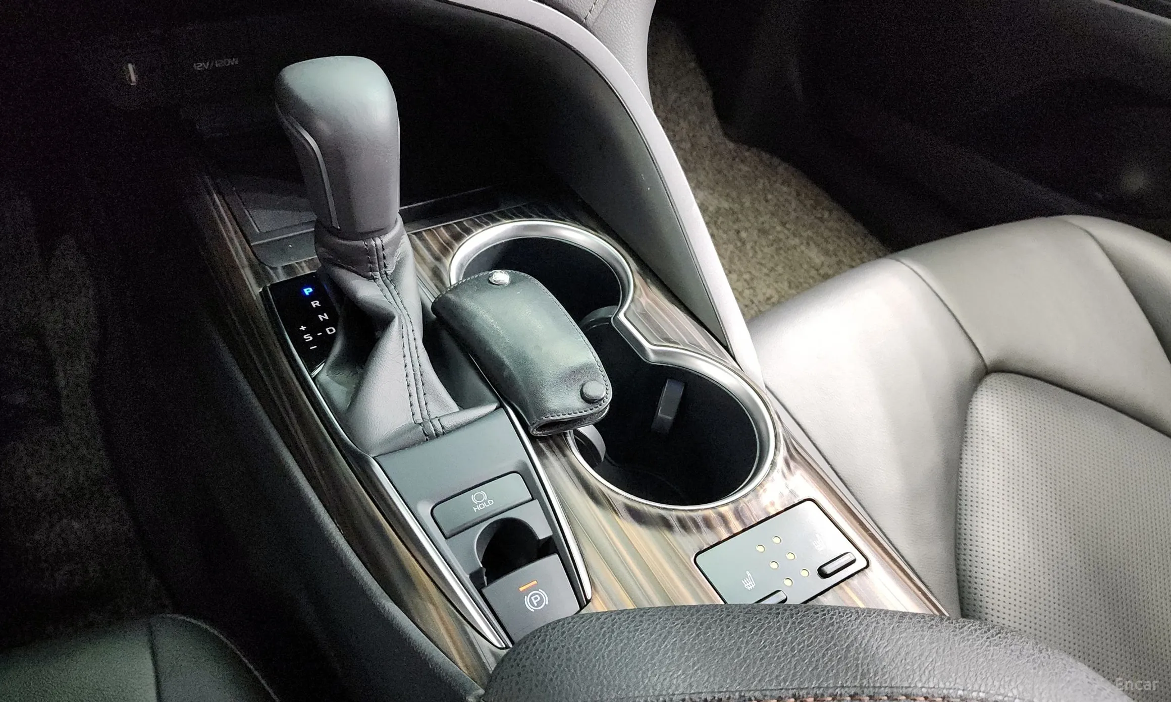 Toyota Camry (XV70) превью 9