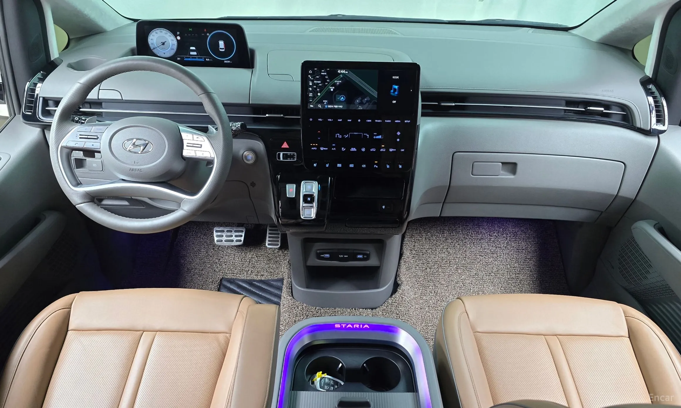 Hyundai Staria превью 4