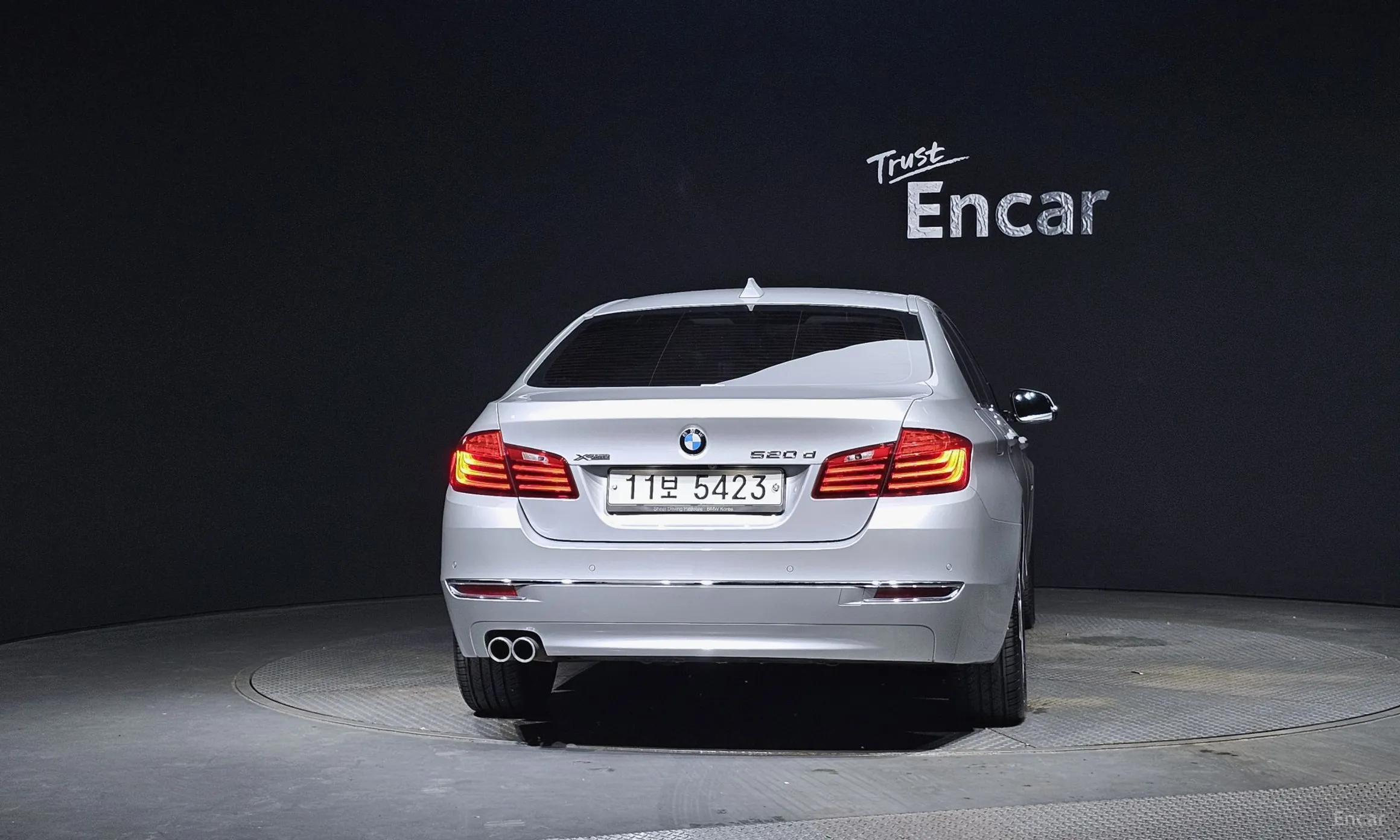 BMW 5 Series (F10) превью 3