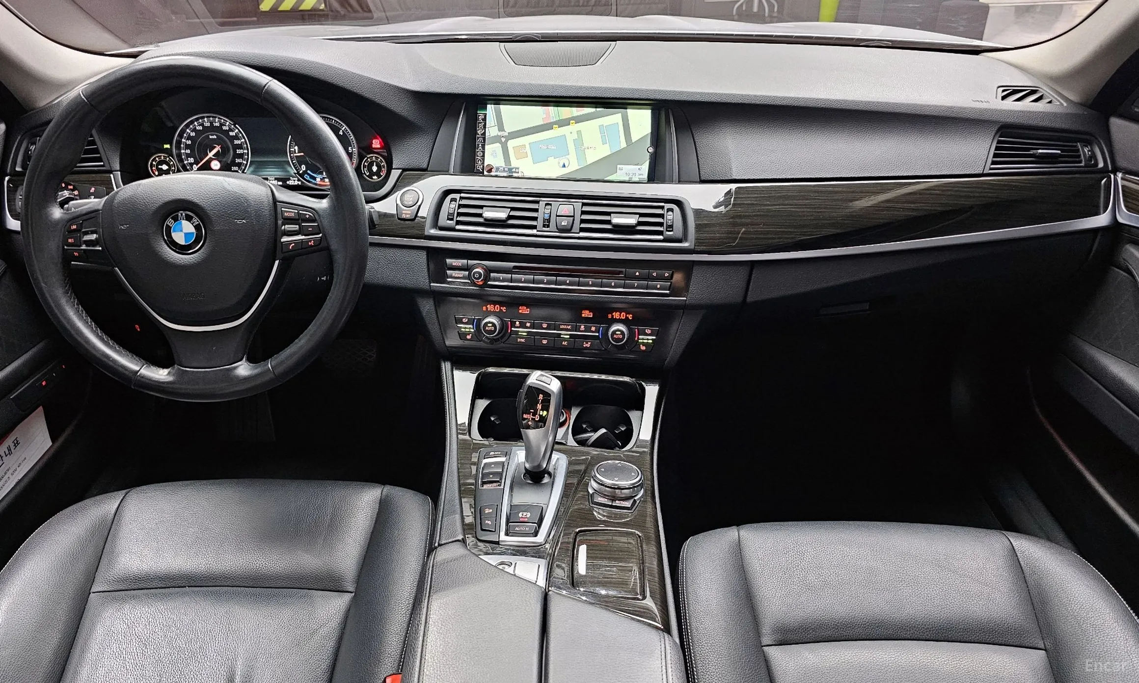 BMW 5 Series (F10) превью 4