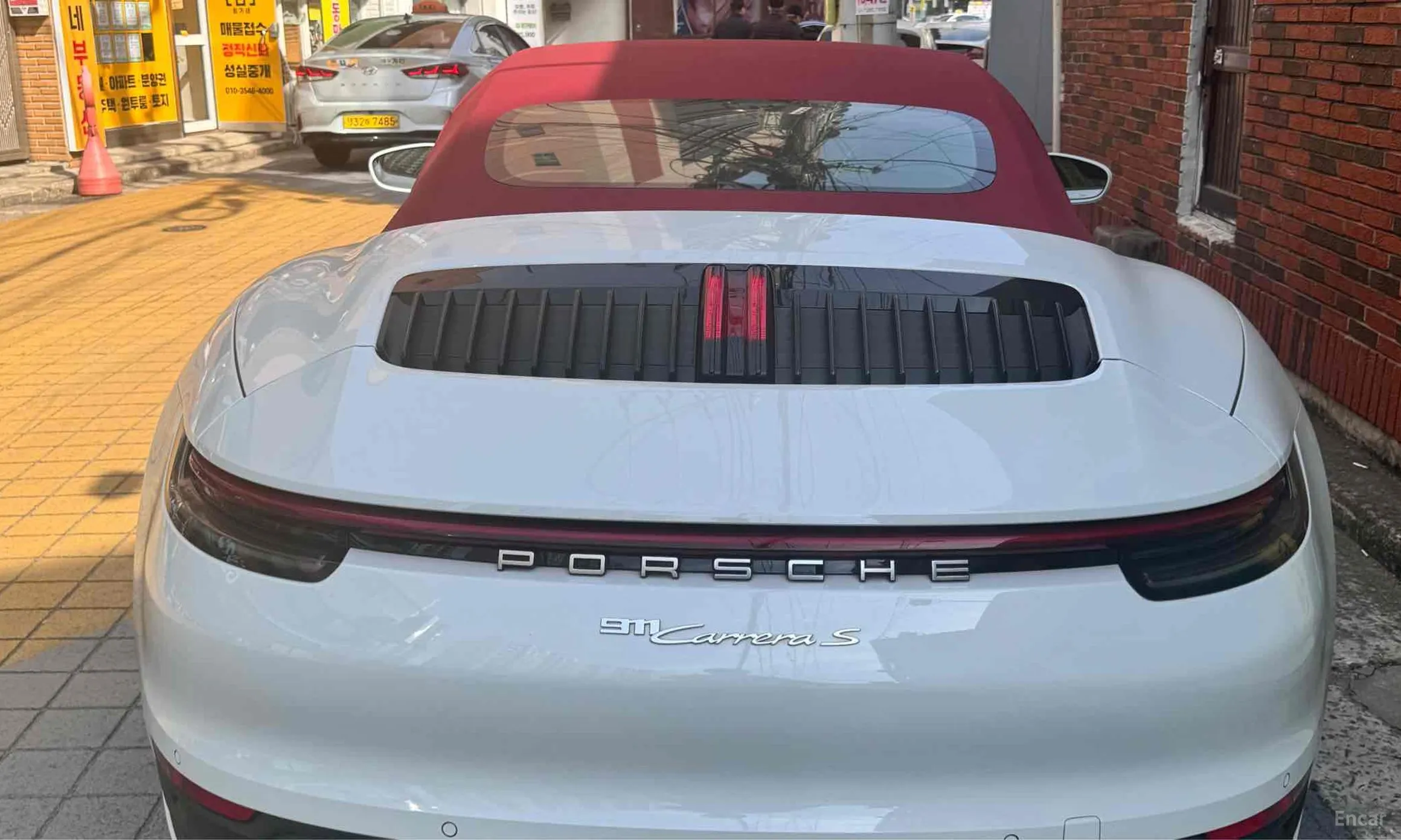 Porsche 911 (992) превью 3