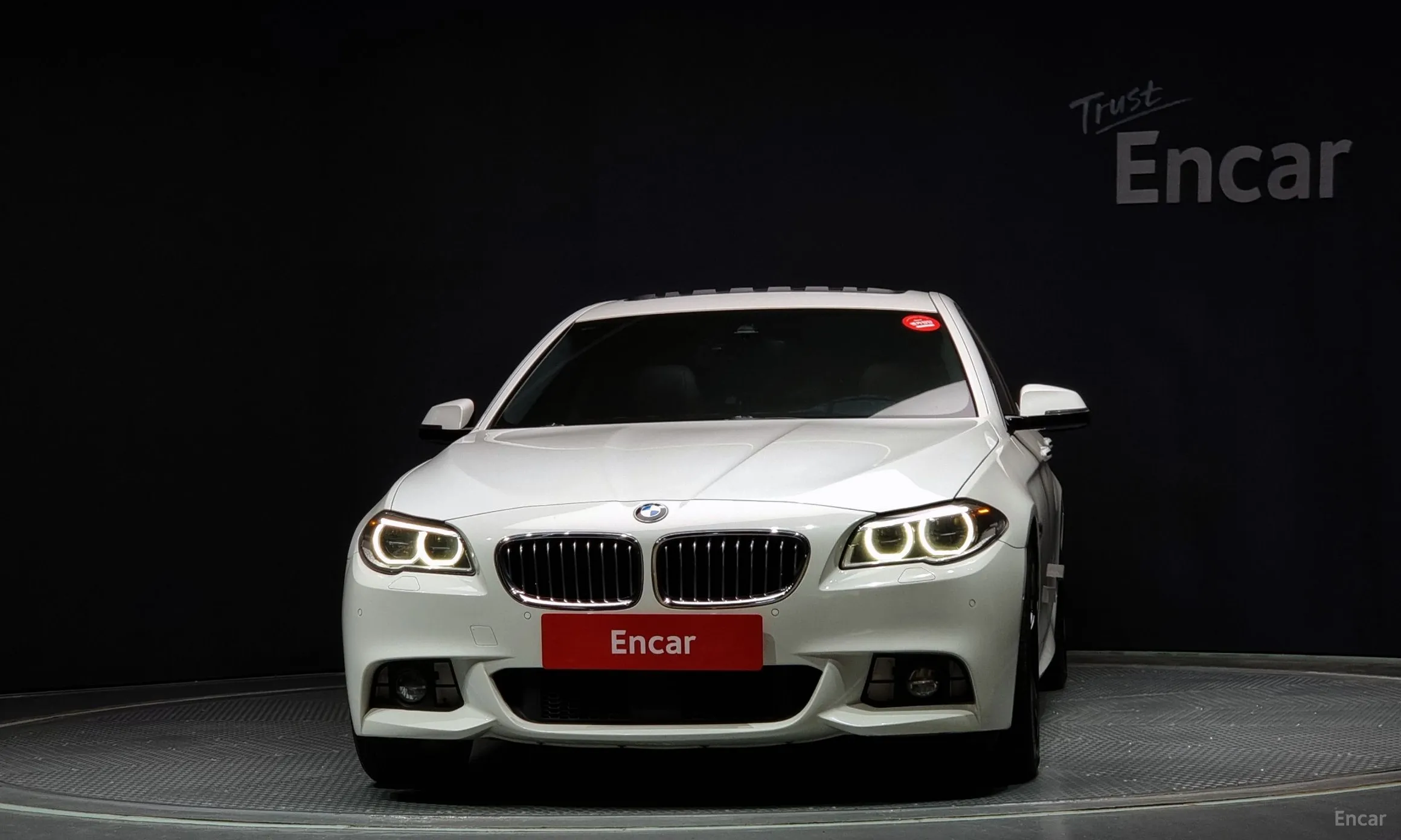 BMW 5 Series (F10) превью 2