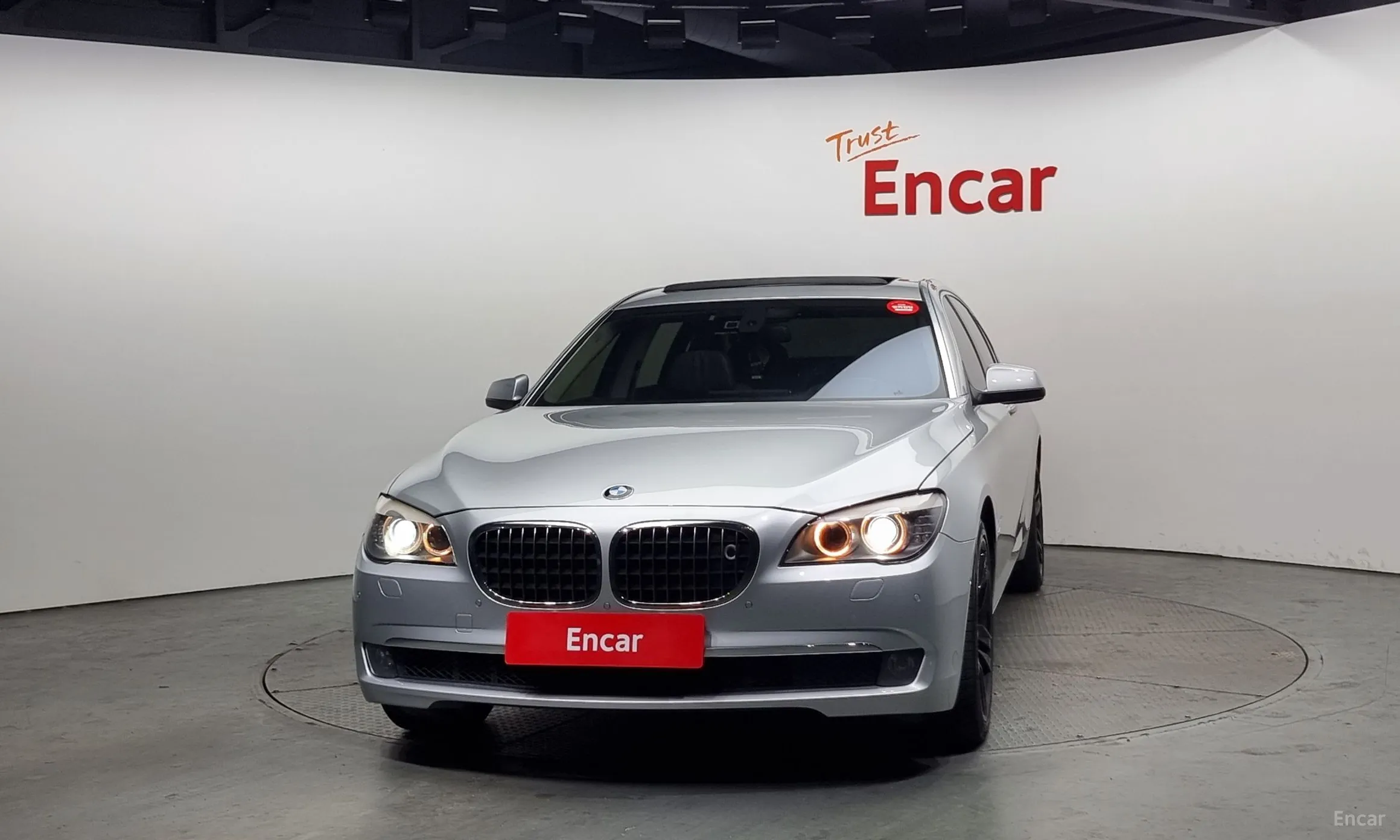 BMW 7 Series (F01)