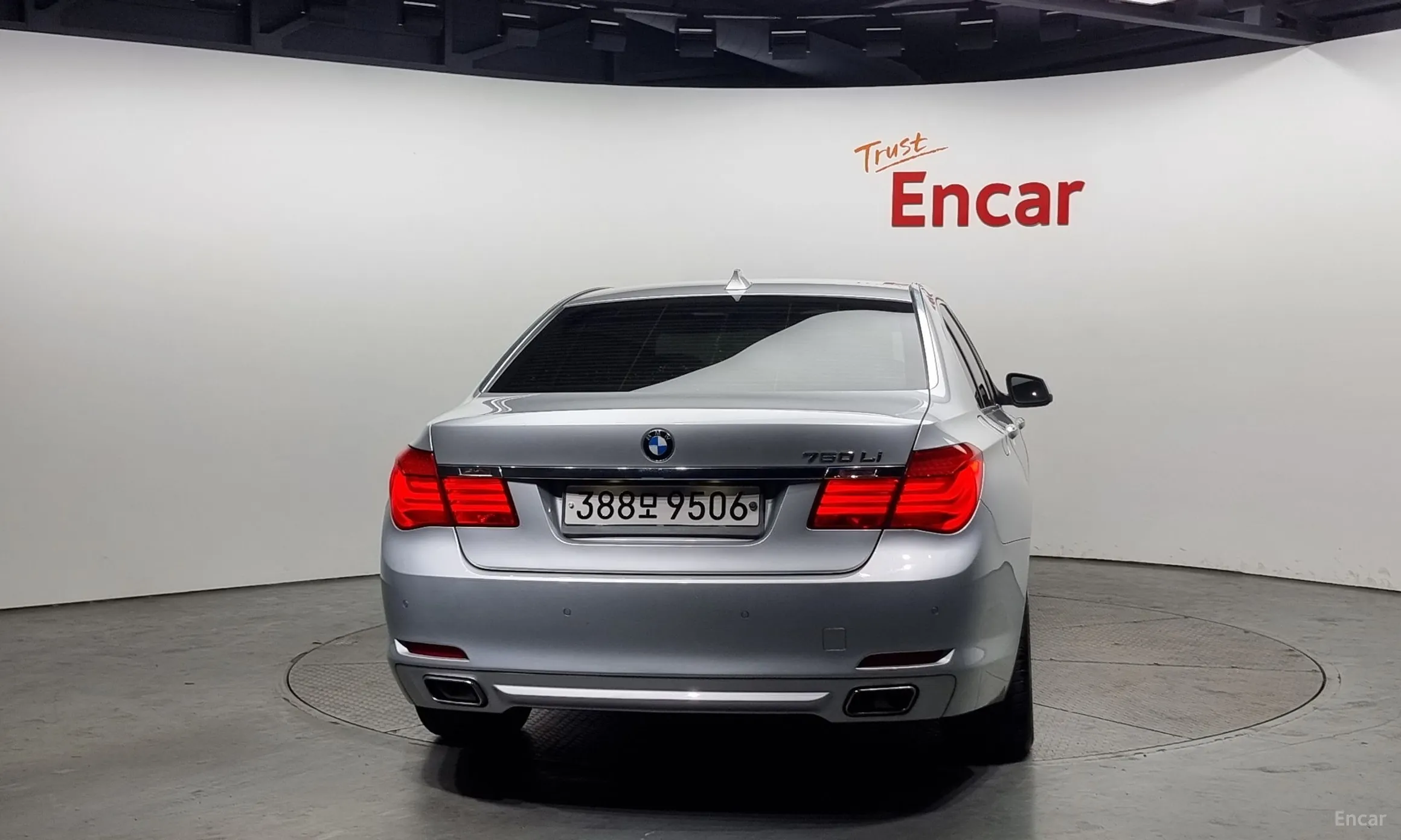 BMW 7 Series (F01) превью 3