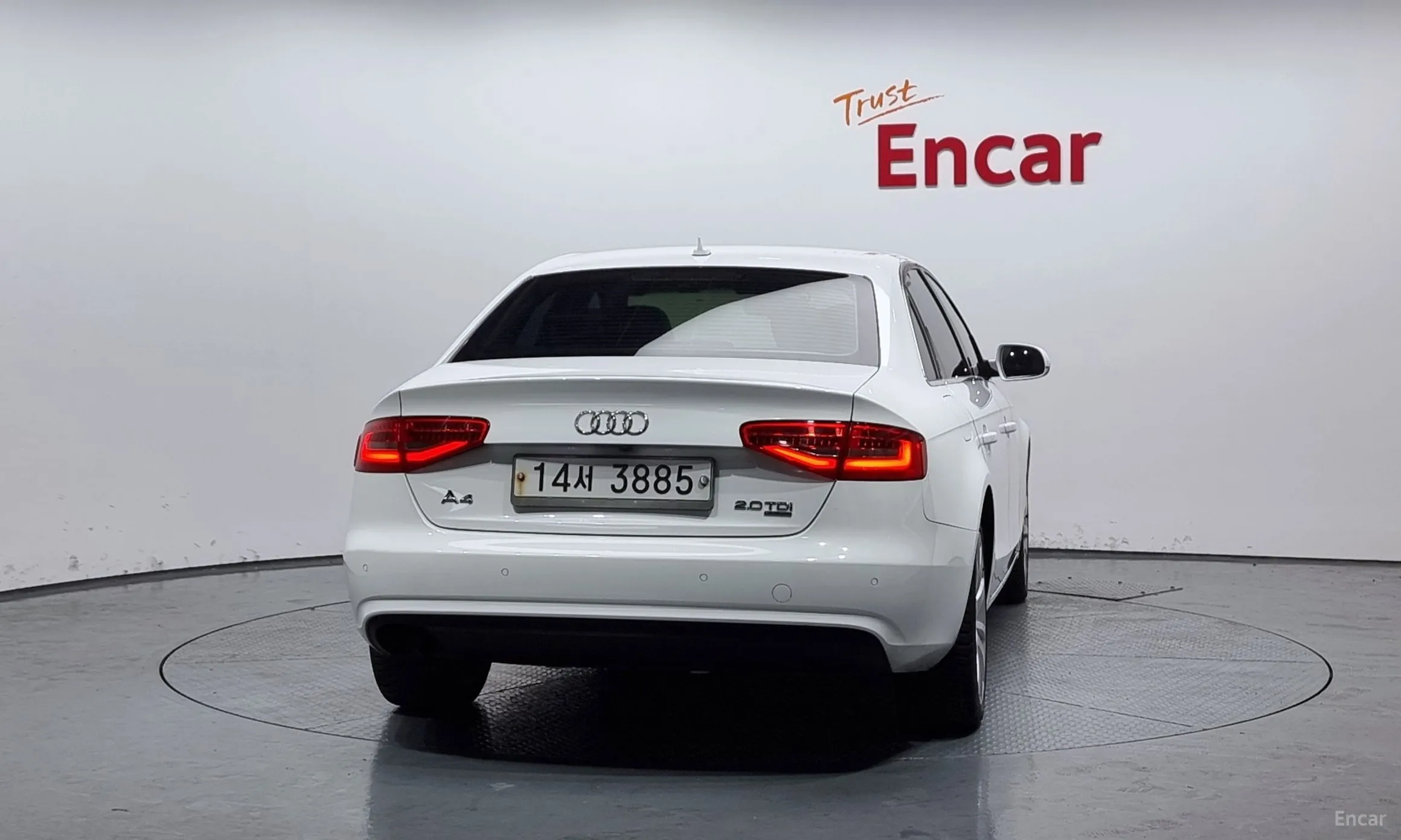 Audi New A4 превью 3