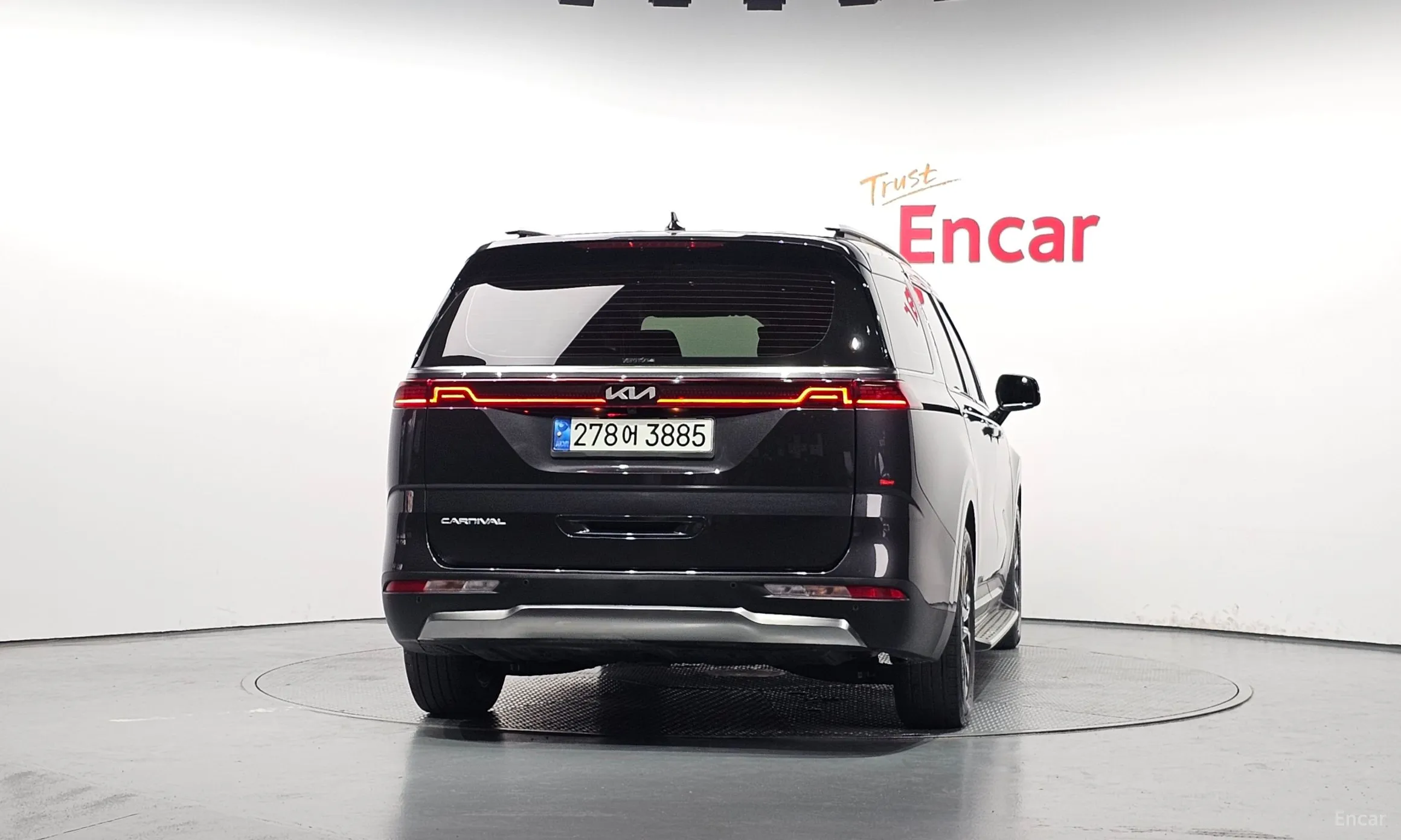 Kia Carnival Gen 4 превью 3