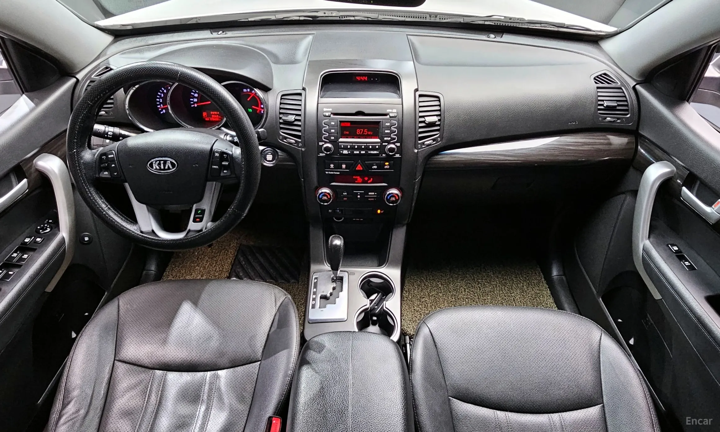 Kia Sorrento R превью 4