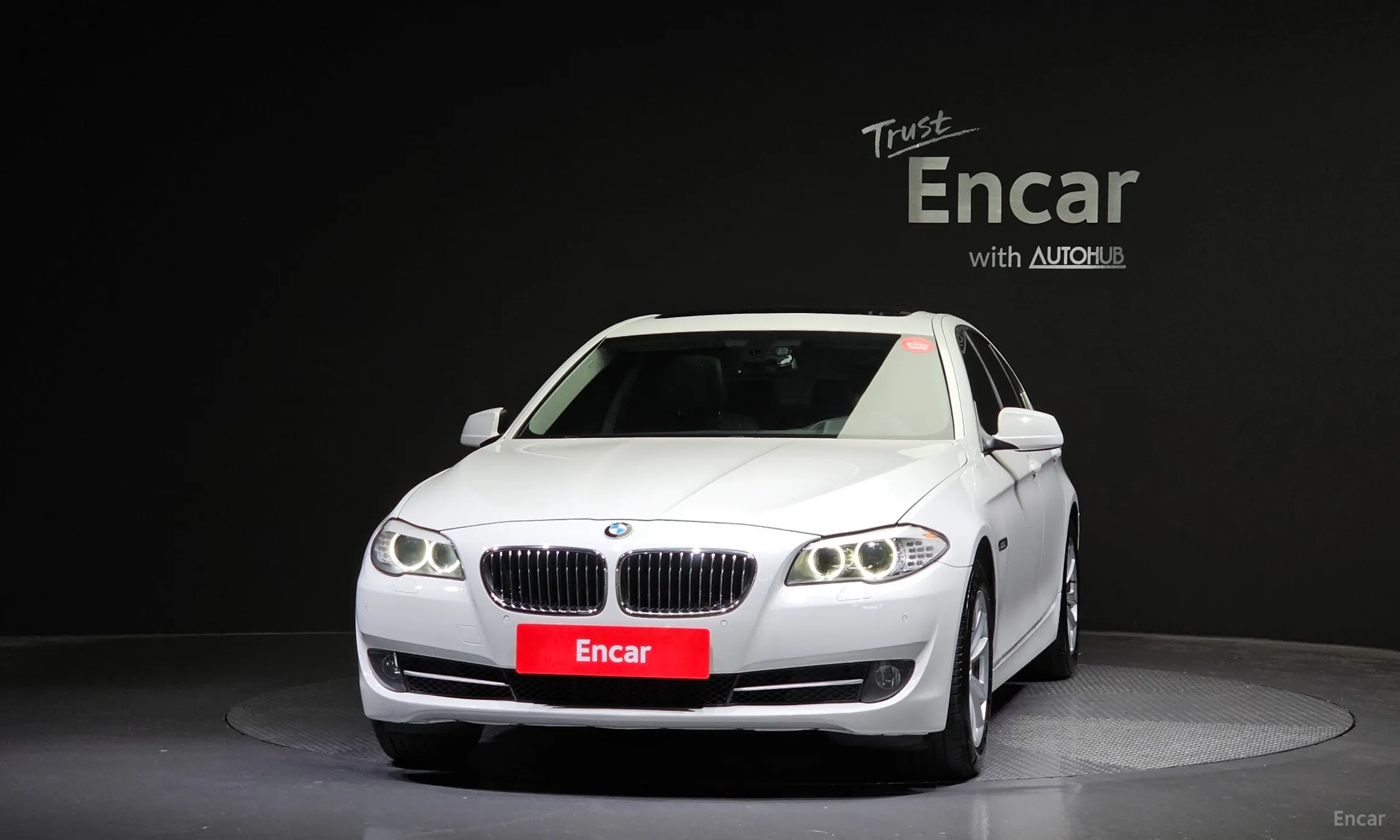 BMW 5 Series (F10) превью 2