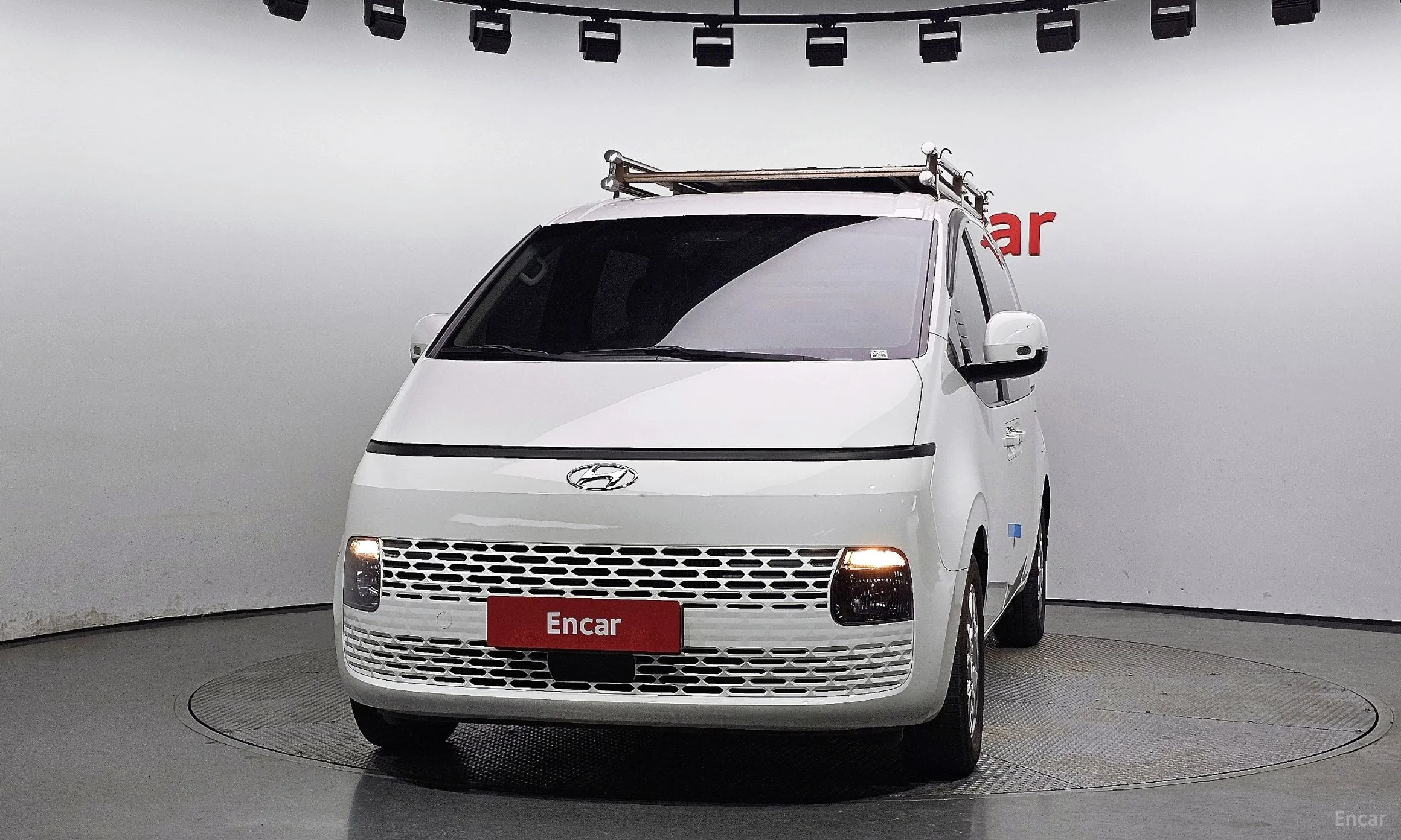 Hyundai Staria превью 2