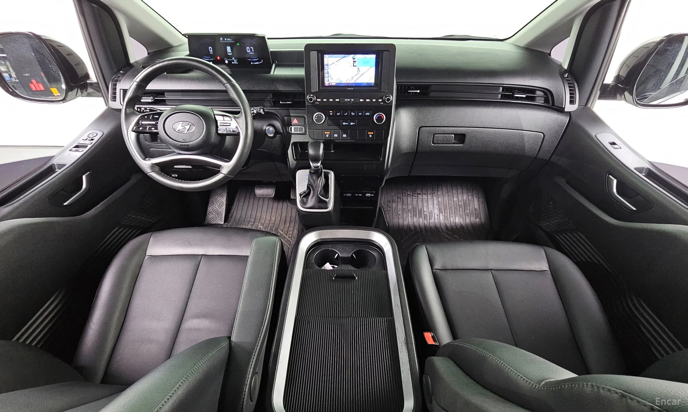 Hyundai Staria превью 4