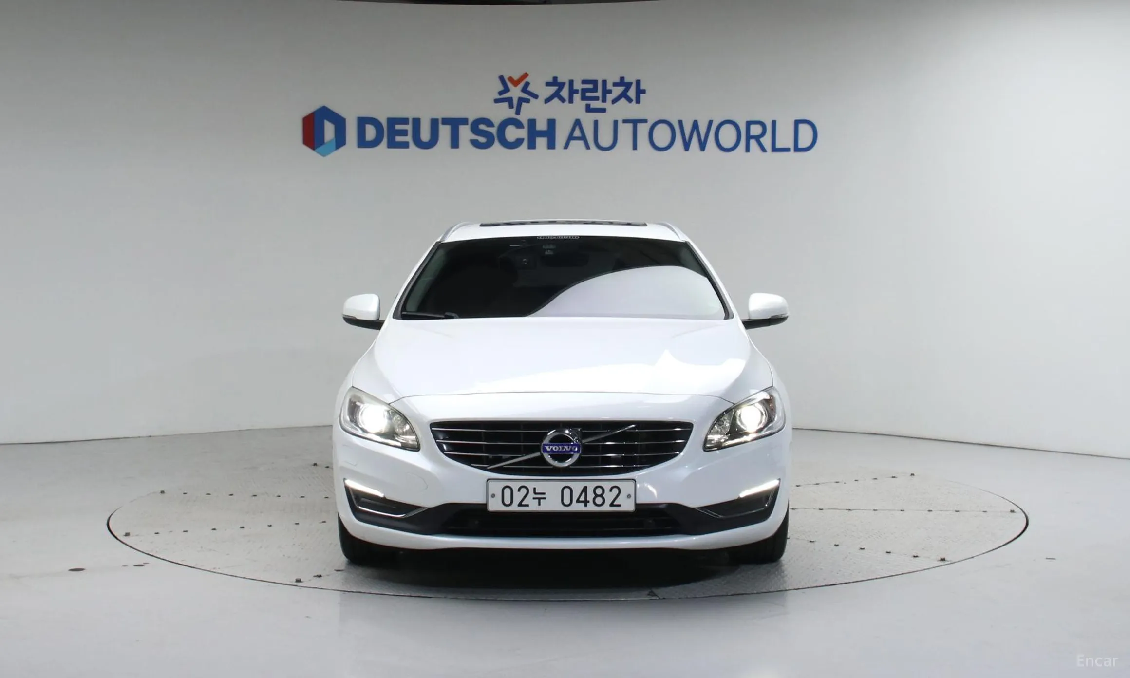 Volvo V60 превью 3
