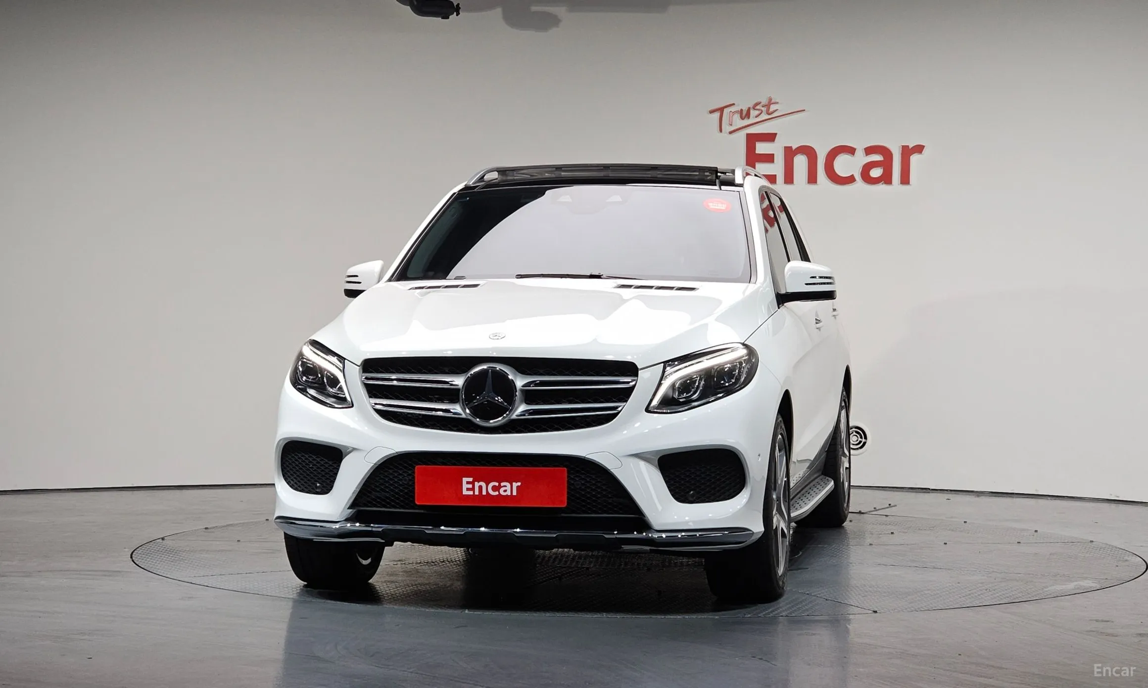 Mercedes Benz GLE-Class W166