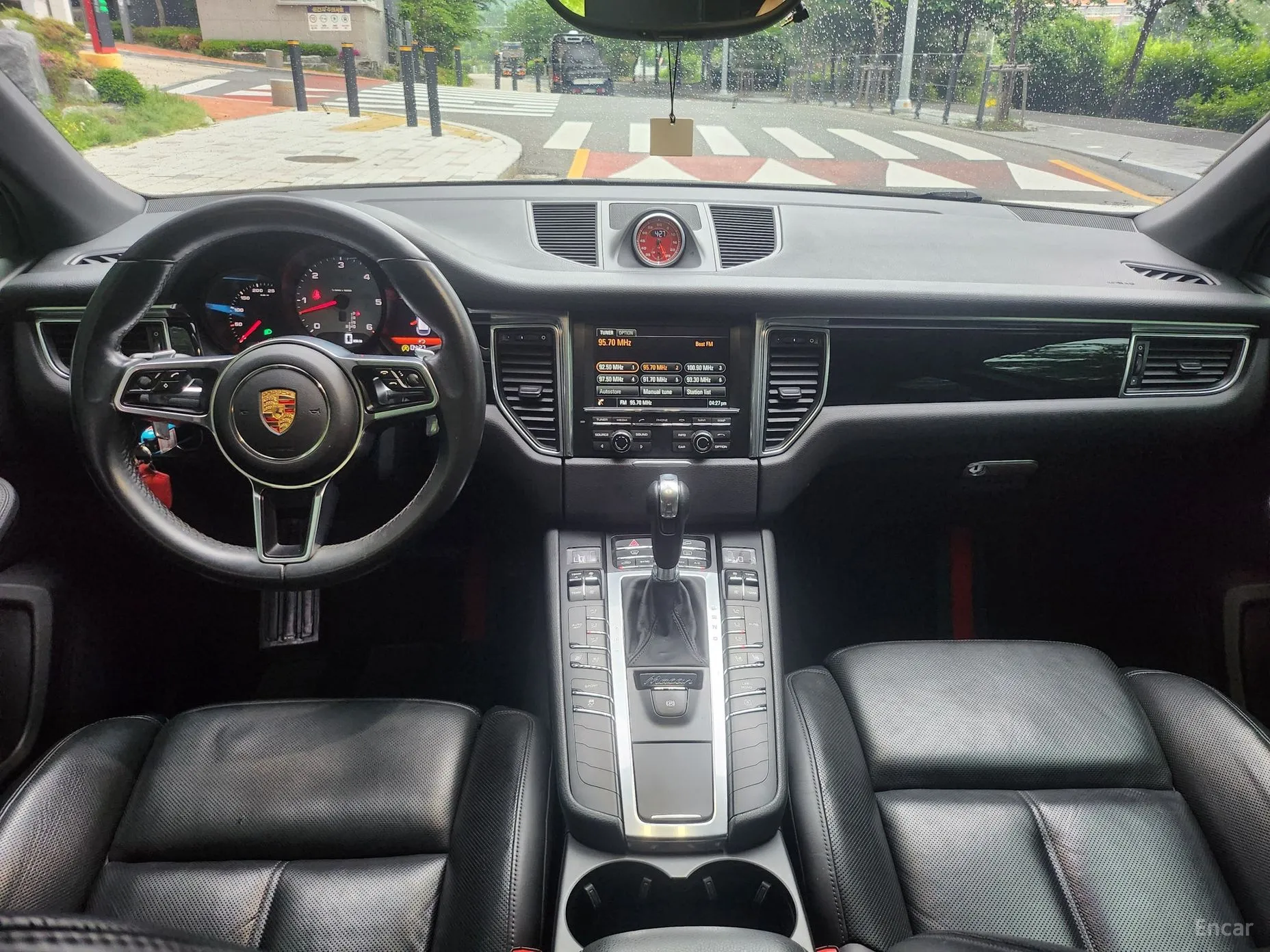 Porsche Macan превью 4