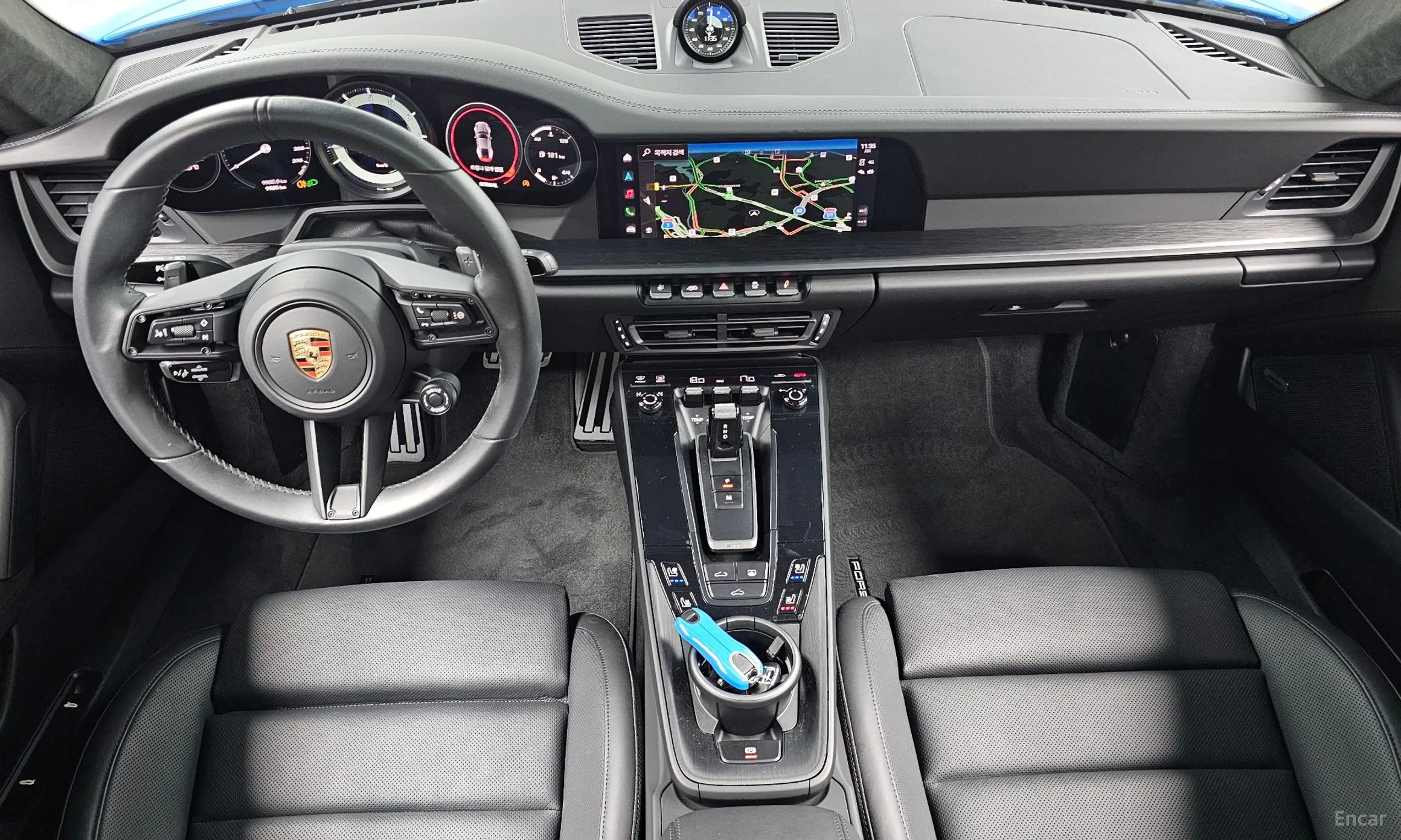 Porsche 911 (992) превью 4