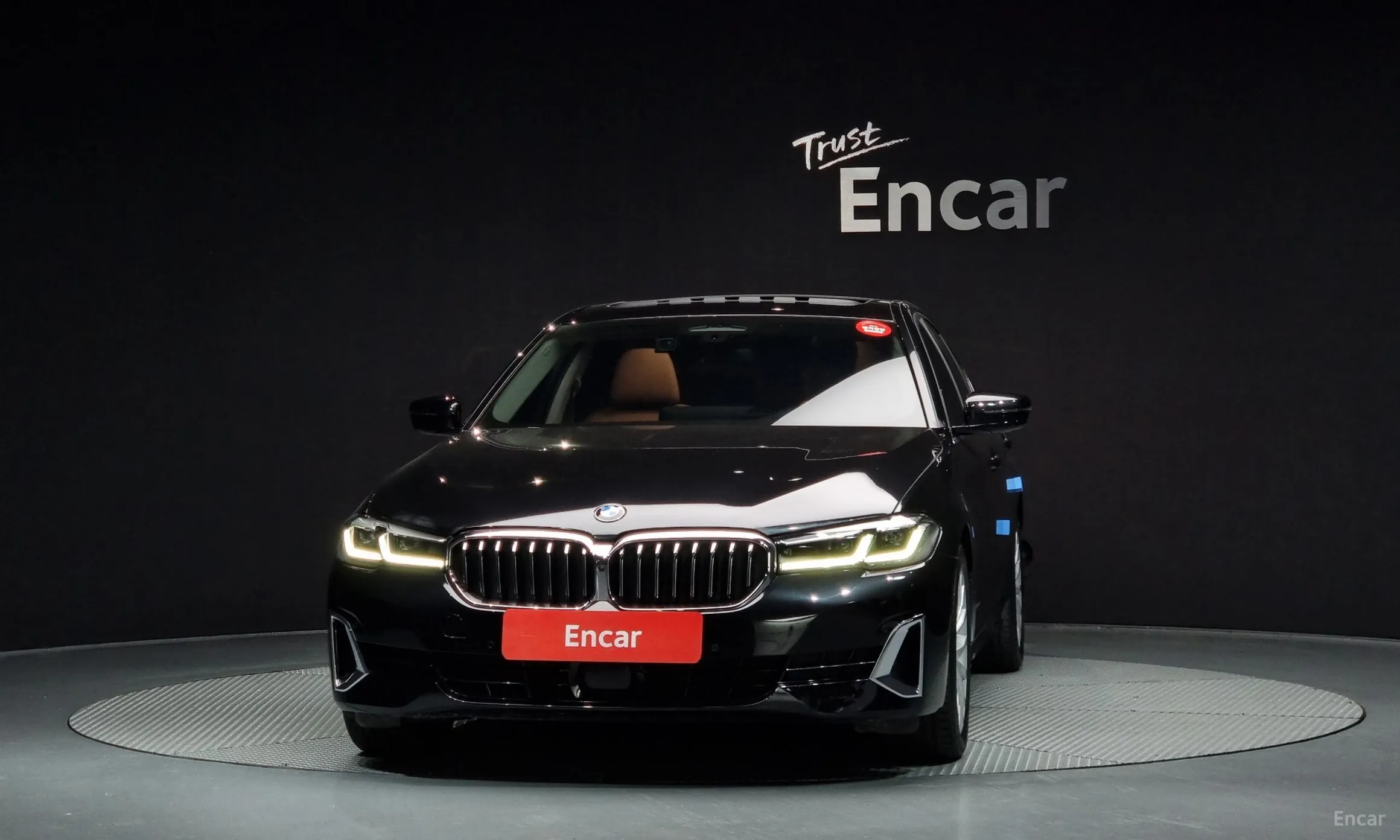 BMW 5 Series (G30) превью 2