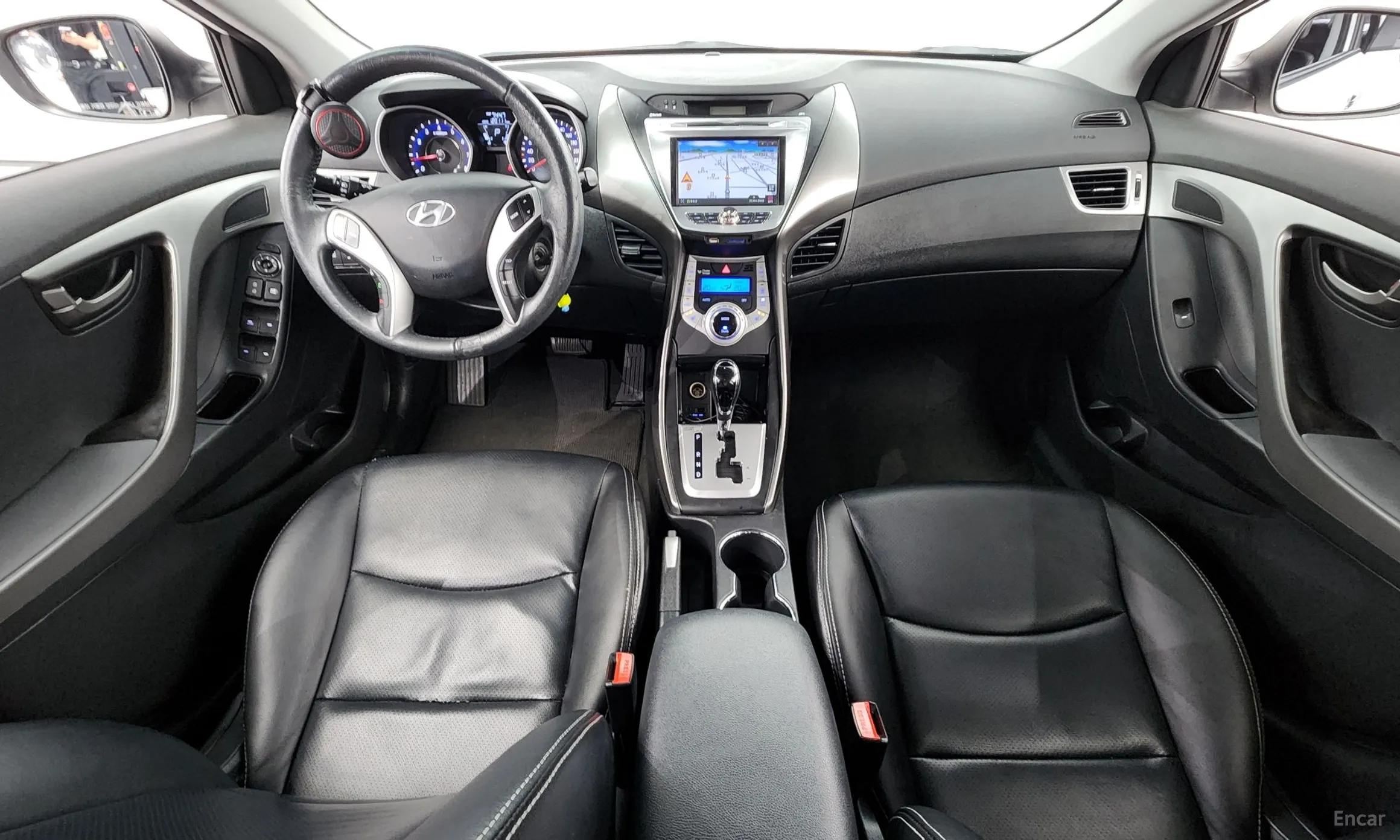 Hyundai Avante MD превью 4