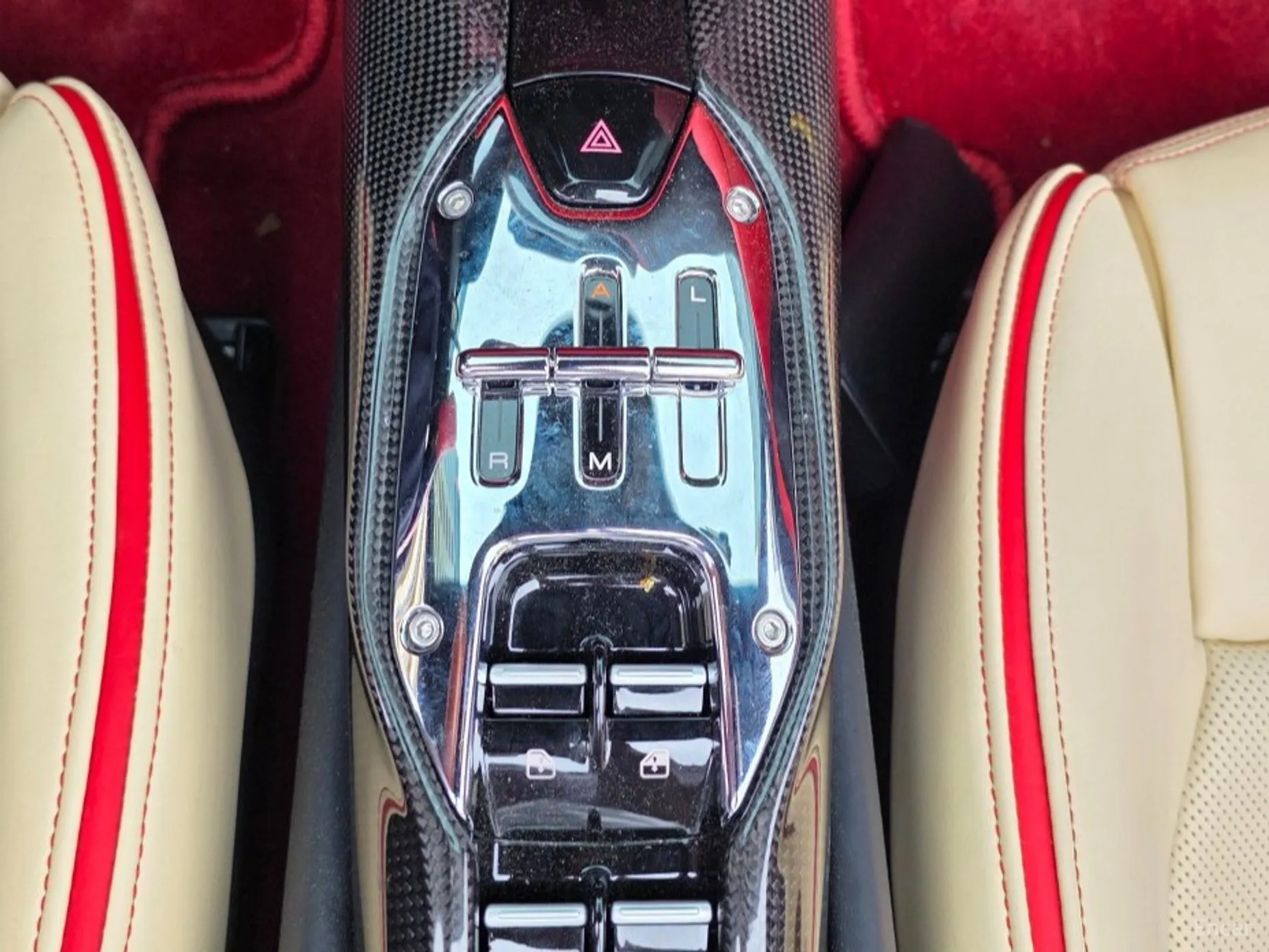 Ferrari 296 GTS превью 9
