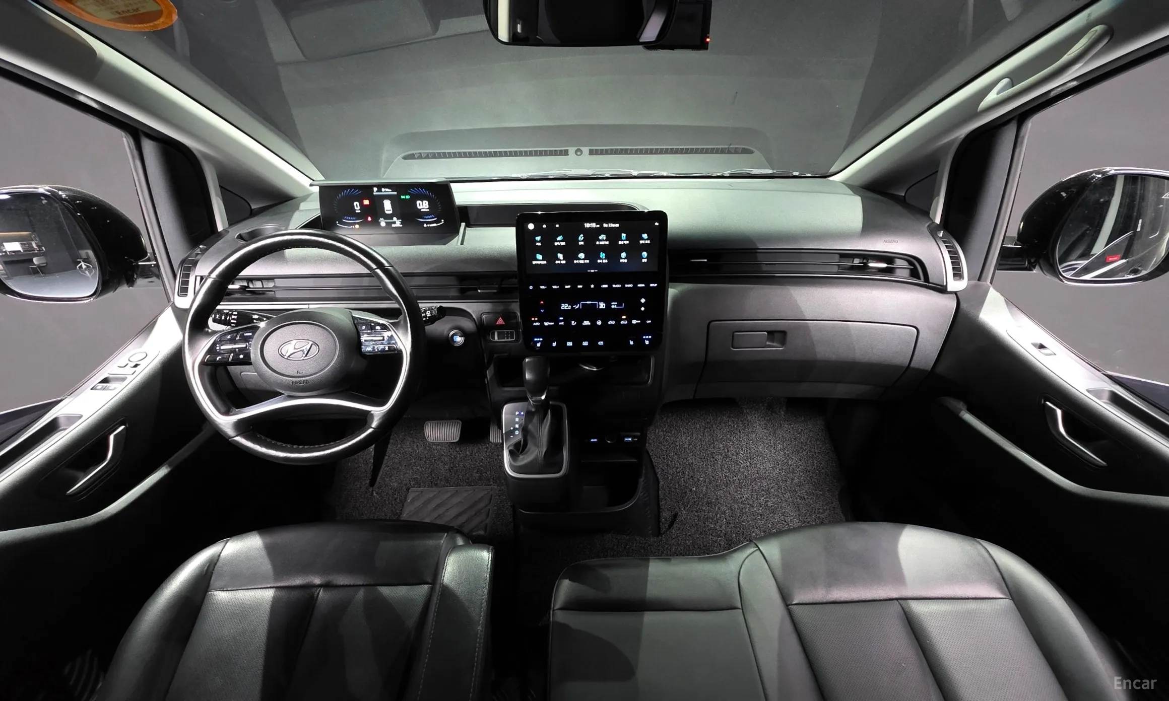 Hyundai Staria превью 4