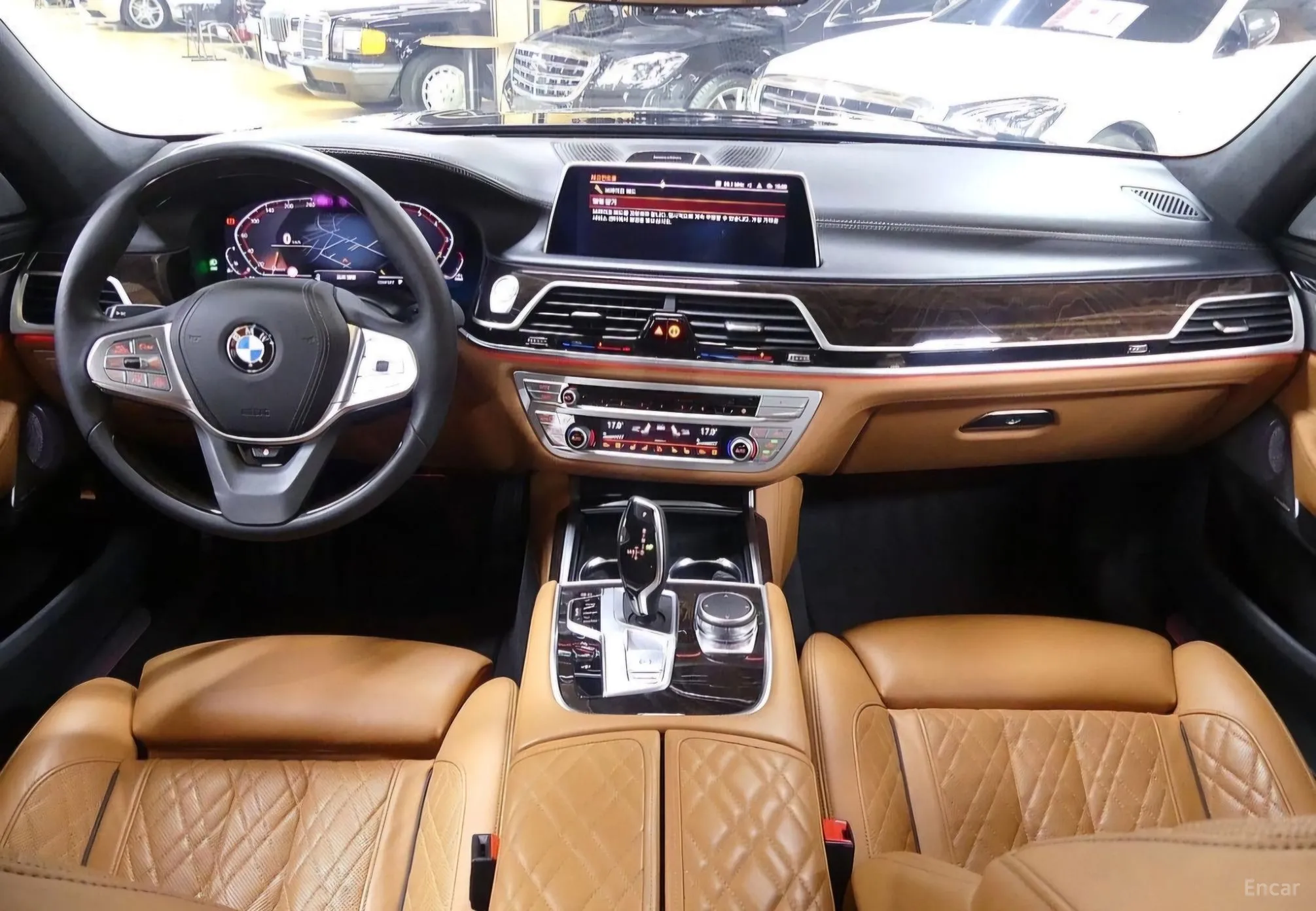 BMW 7 Series (G11) превью 3