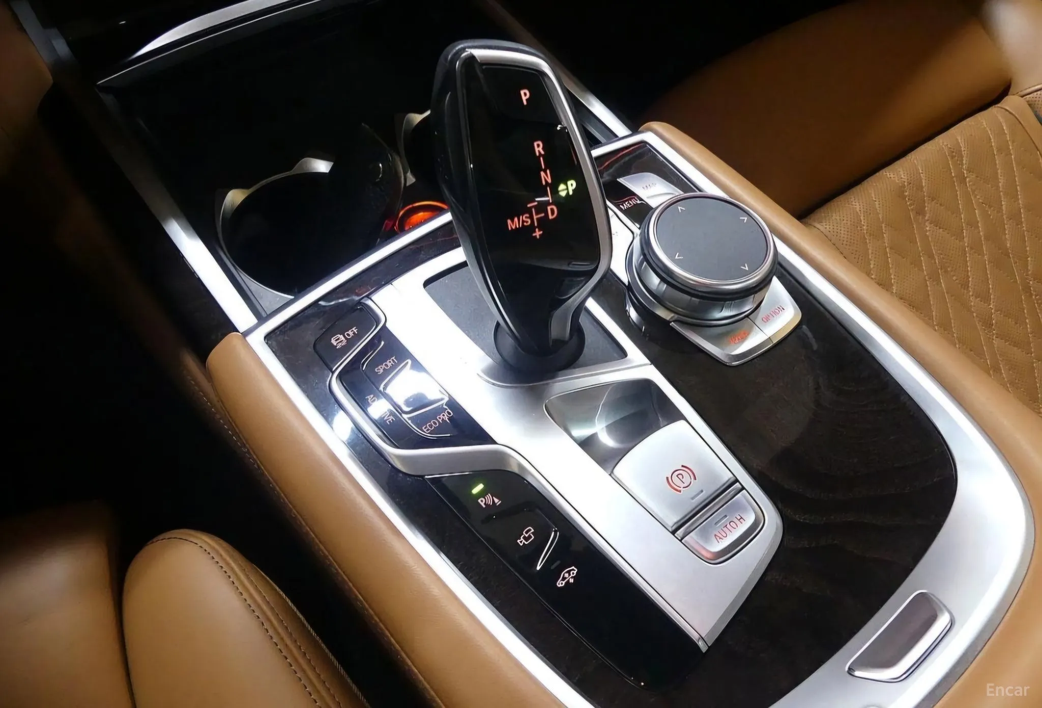 BMW 7 Series (G11) превью 4