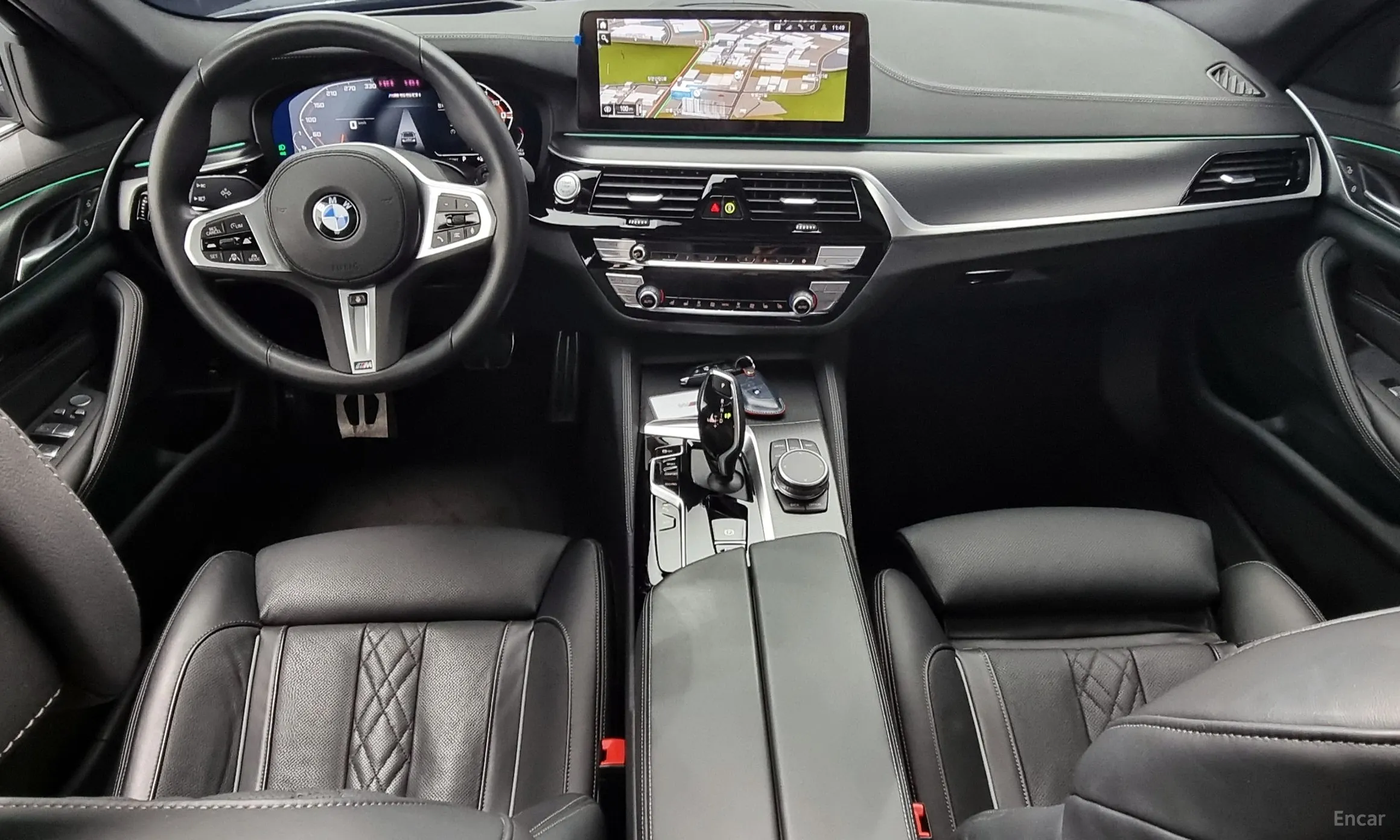 BMW 5 Series (G30) превью 4