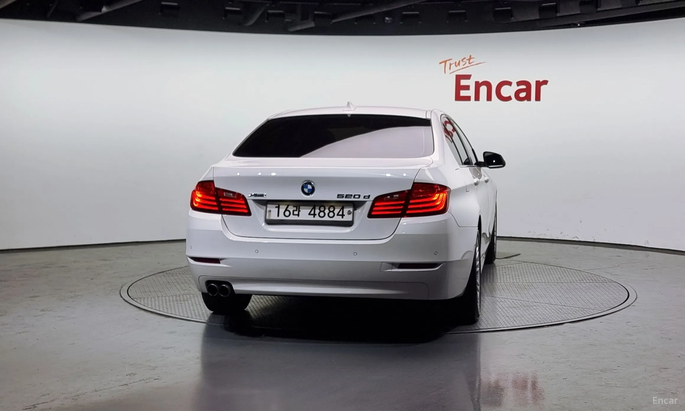 BMW 5 Series (F10) превью 3