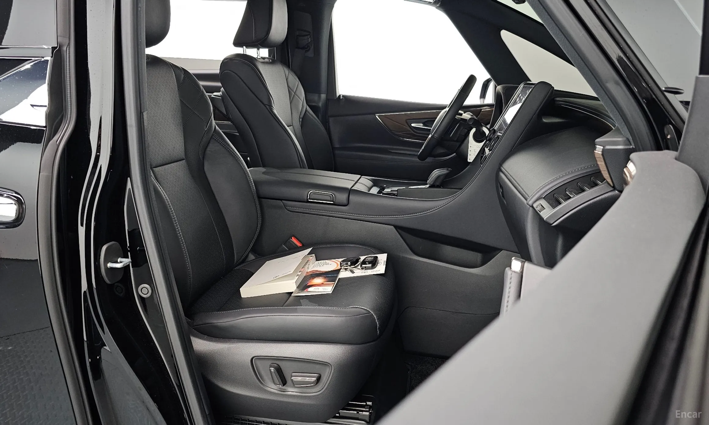 Toyota Alphard 4th Generation превью 10