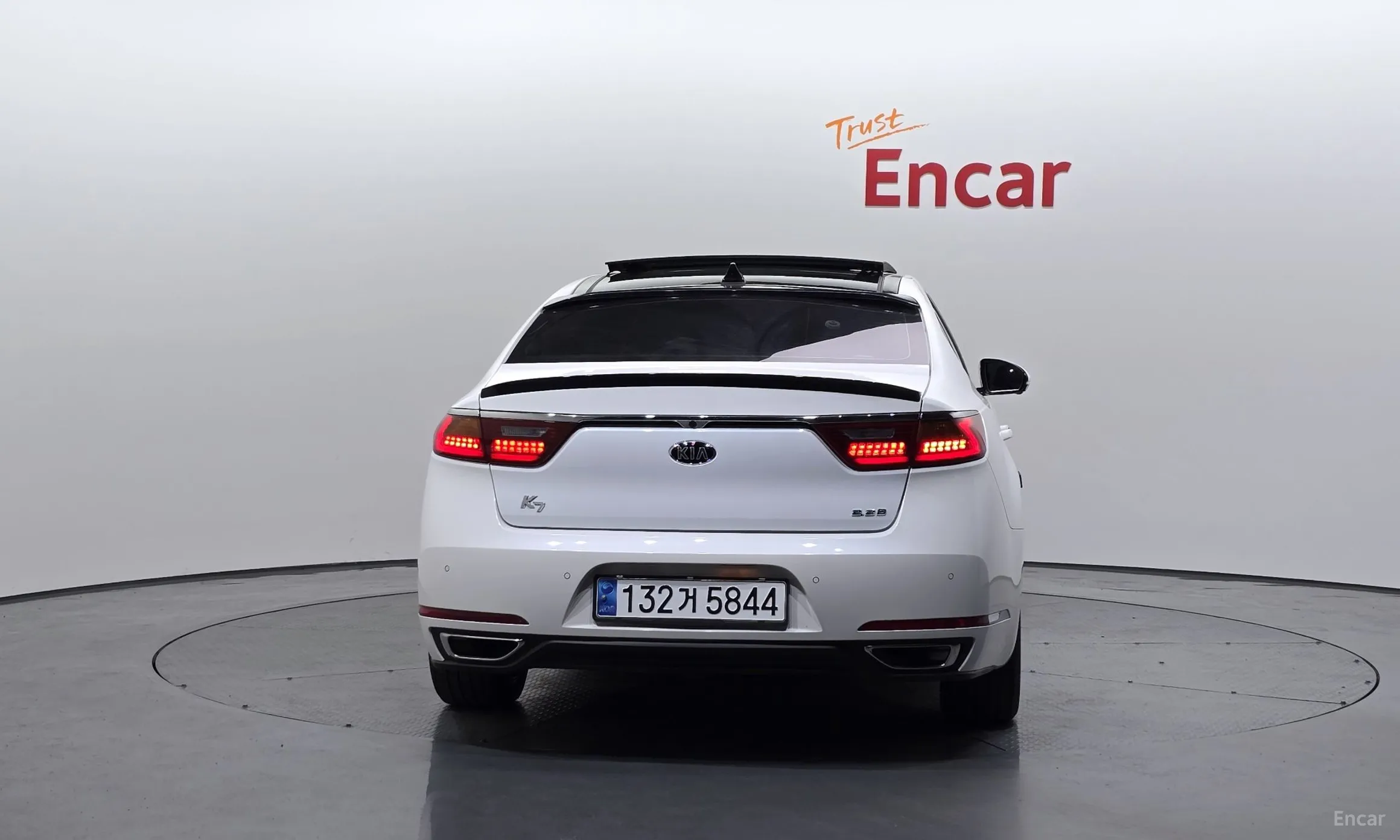 Kia K7 превью 3
