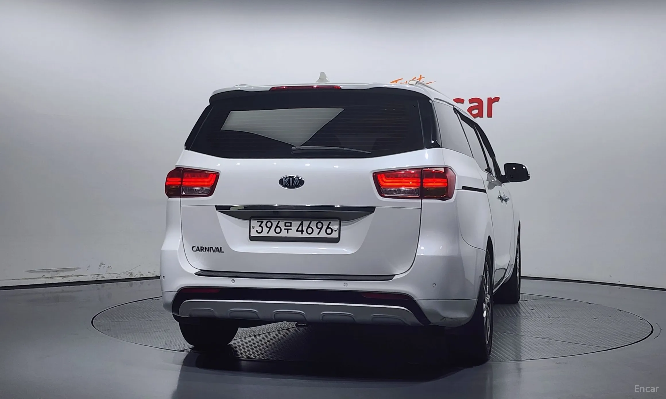Kia Carnival превью 3