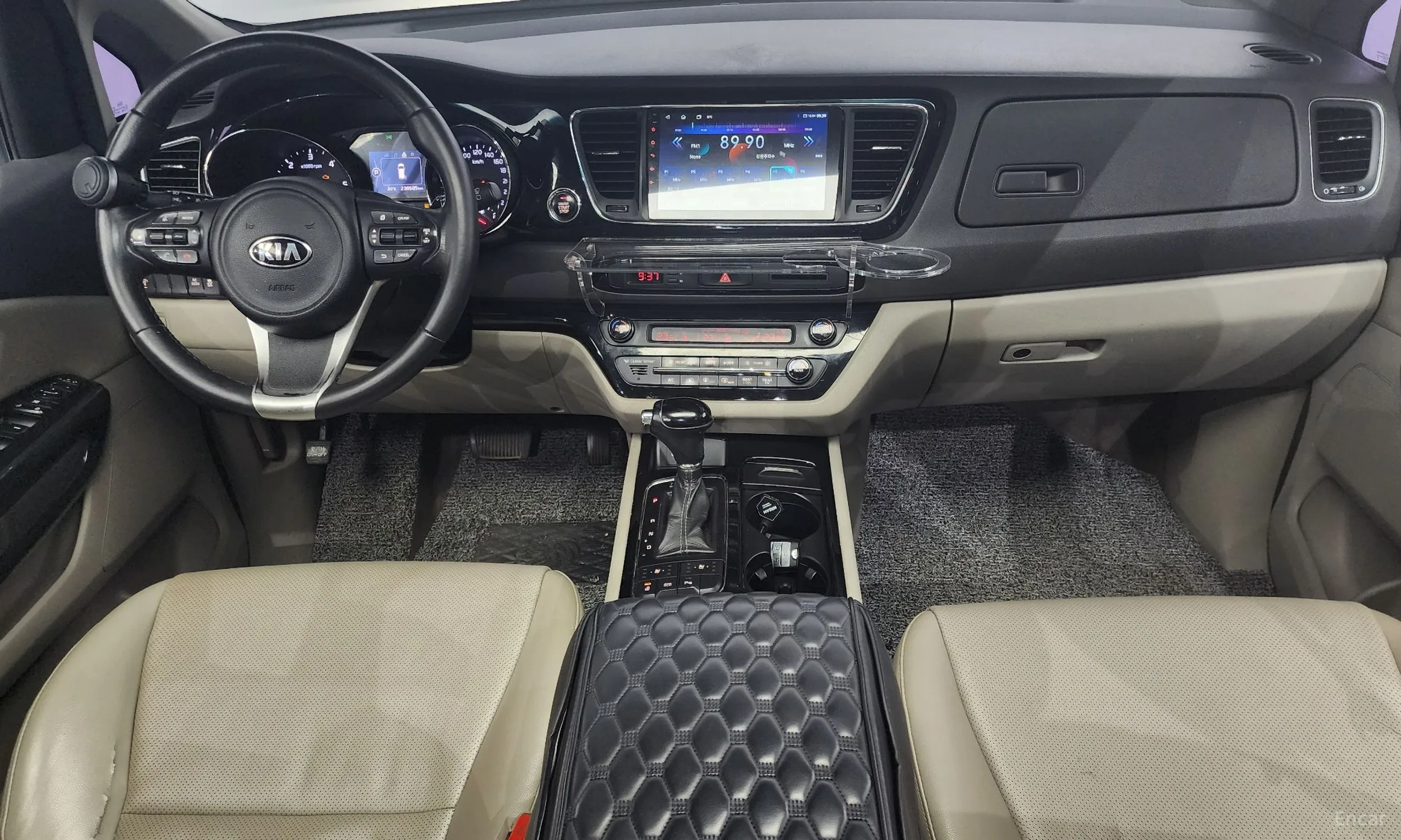 Kia Carnival превью 4