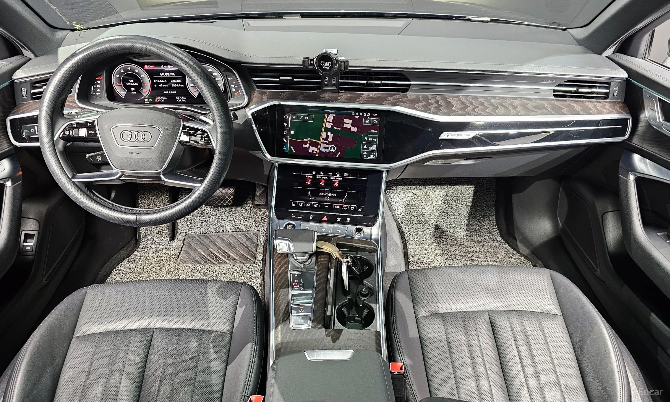 Audi A6 (C8) превью 4