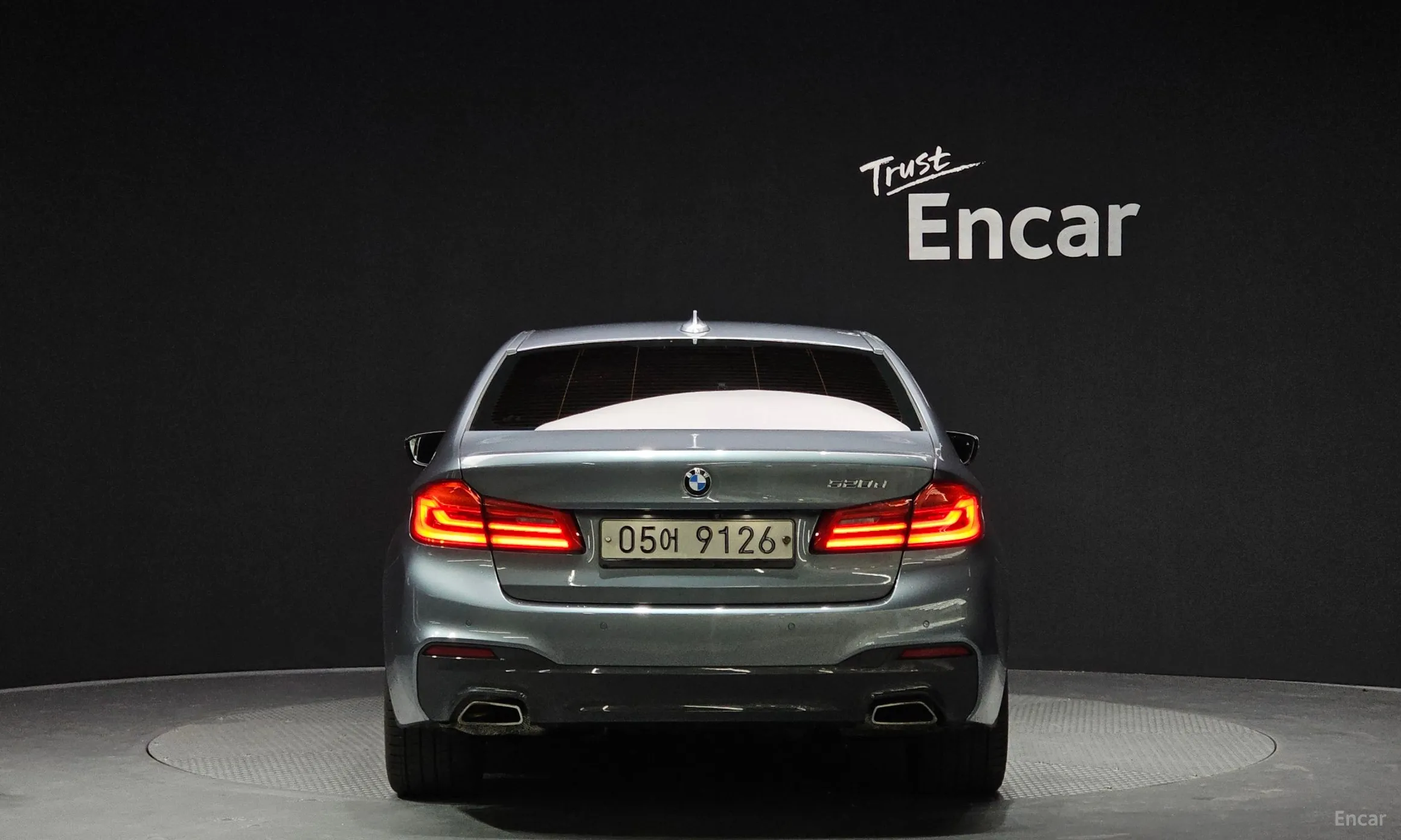 BMW 5 Series (G30) превью 3