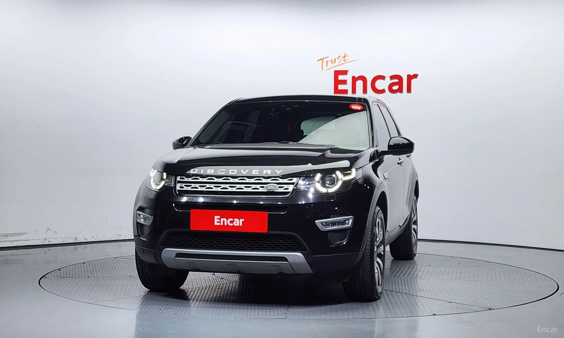 Land Rover Discovery Sports превью 2