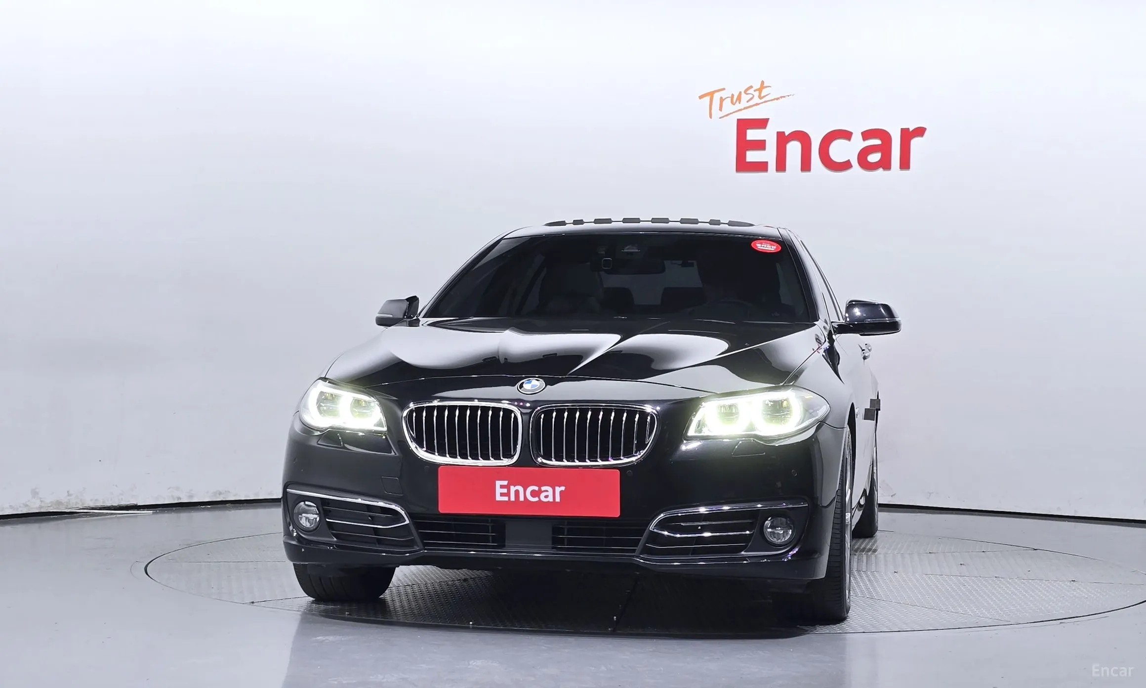 BMW 5 Series (F10) превью 2