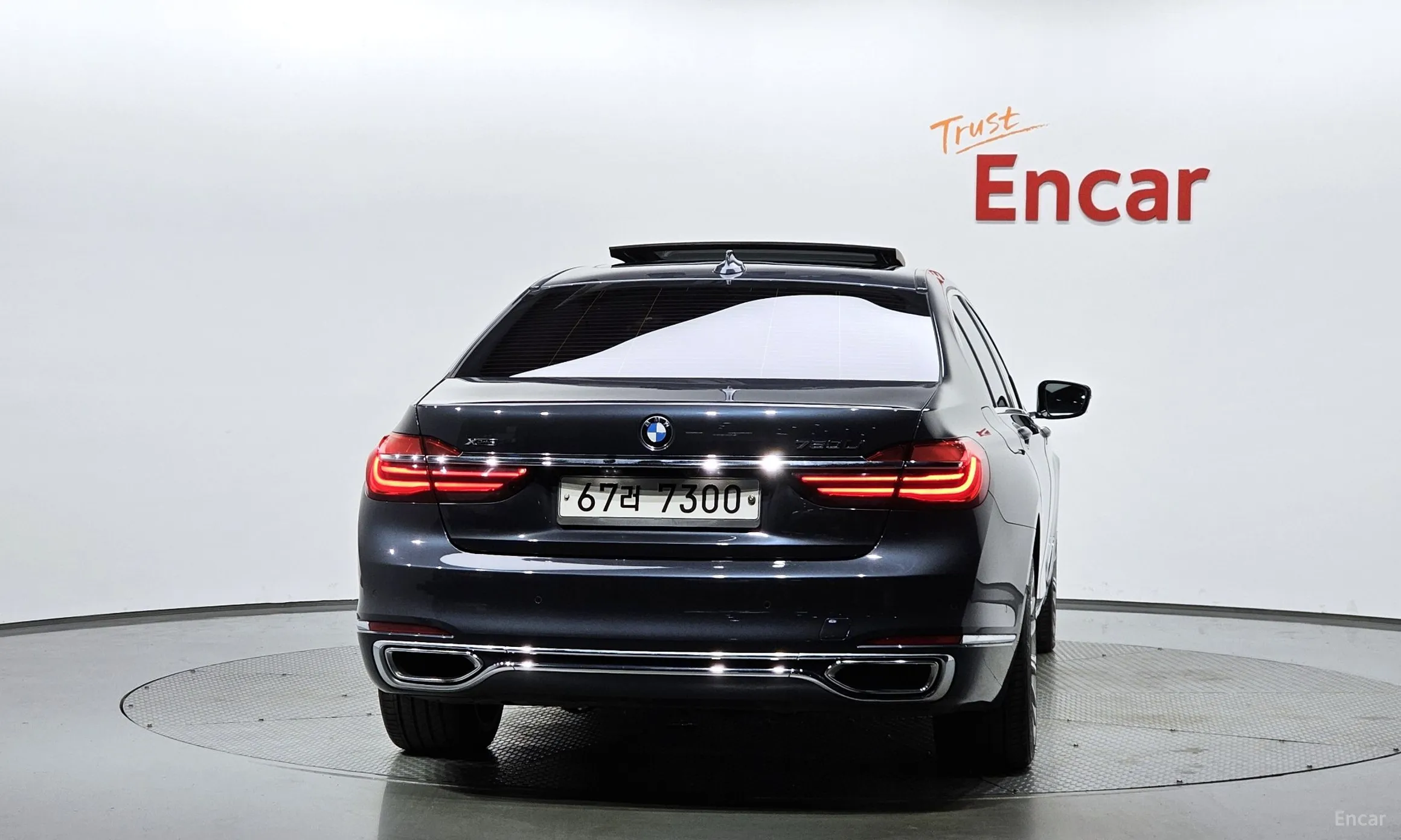 BMW 7 Series (G11) превью 3