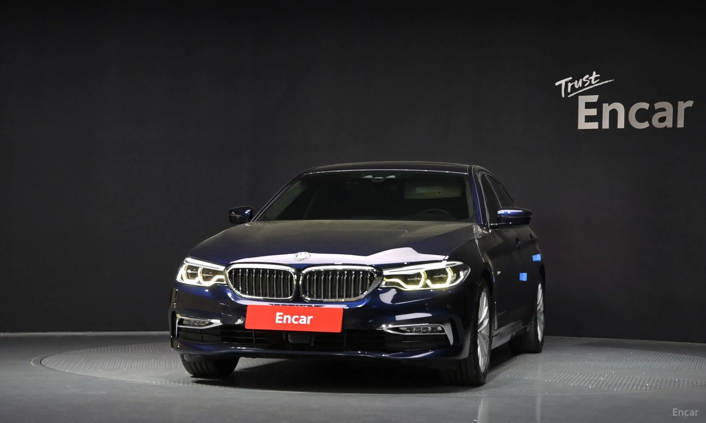 BMW 5 Series (G30) превью 2