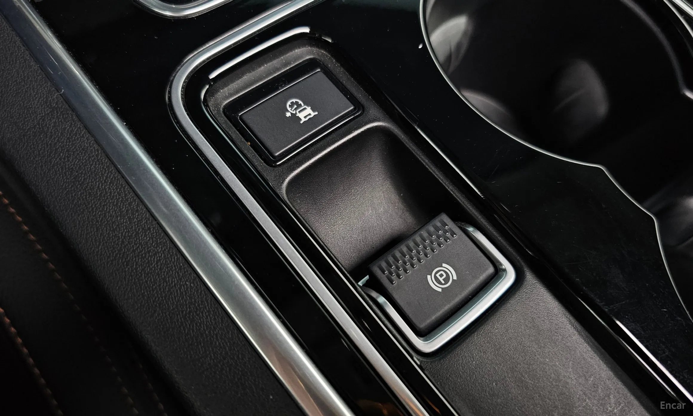 Jaguar XE превью 20