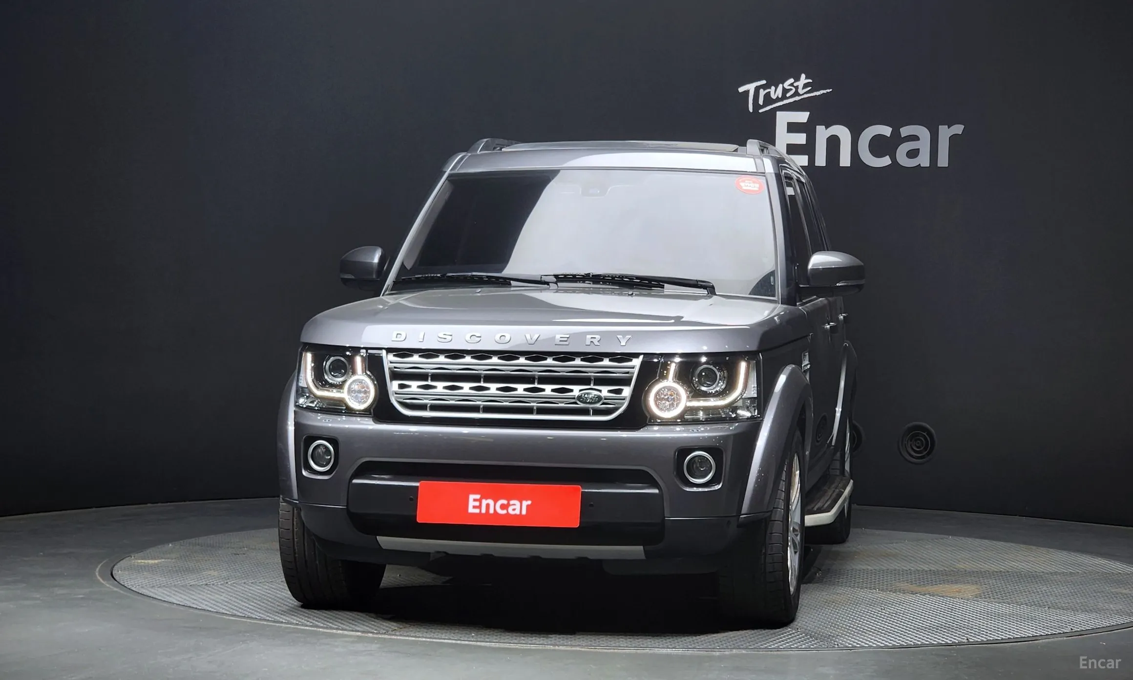 Land Rover Discovery 4