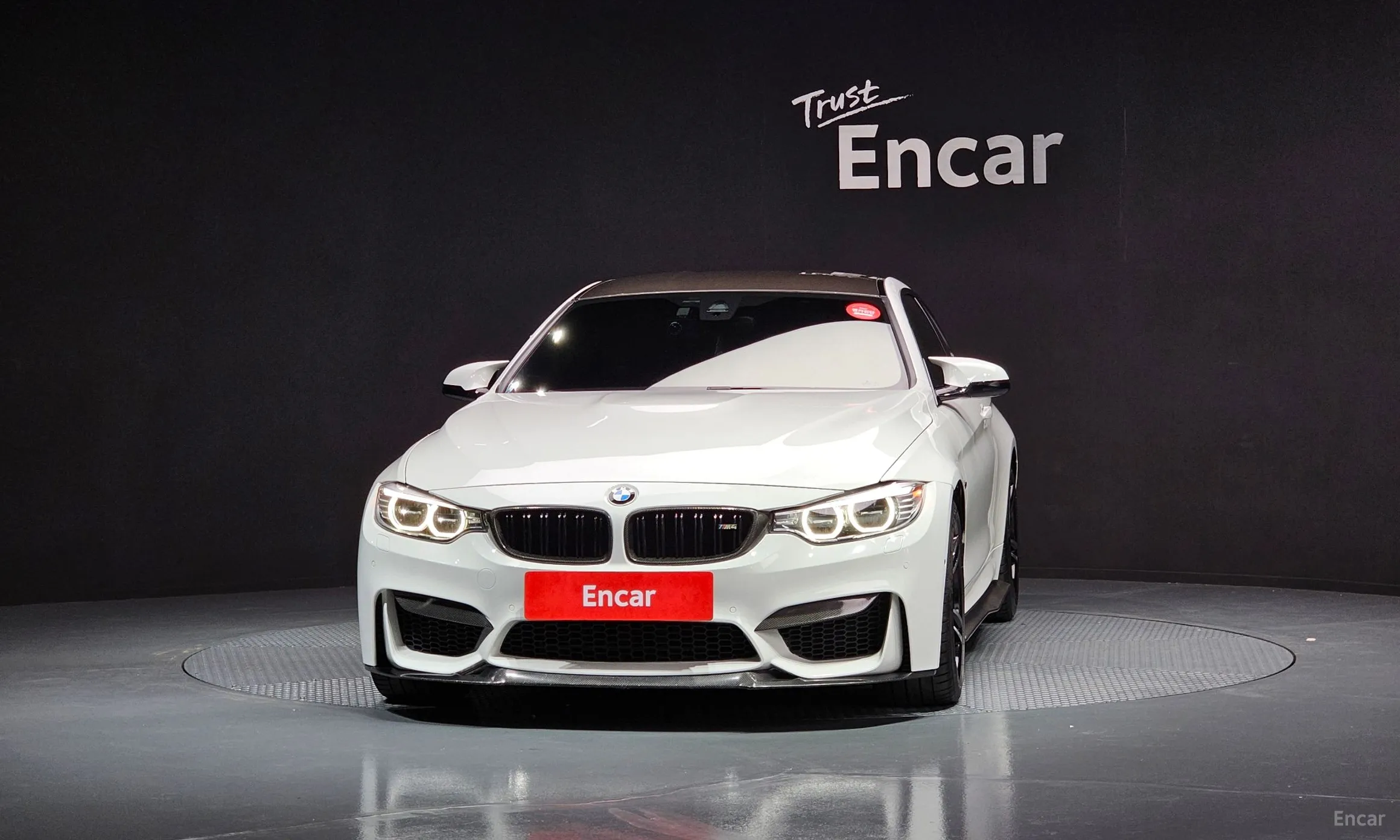 BMW M4 (F82)