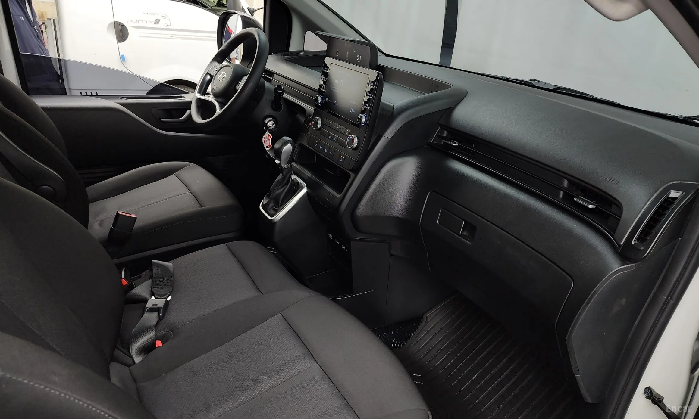Hyundai Staria превью 4