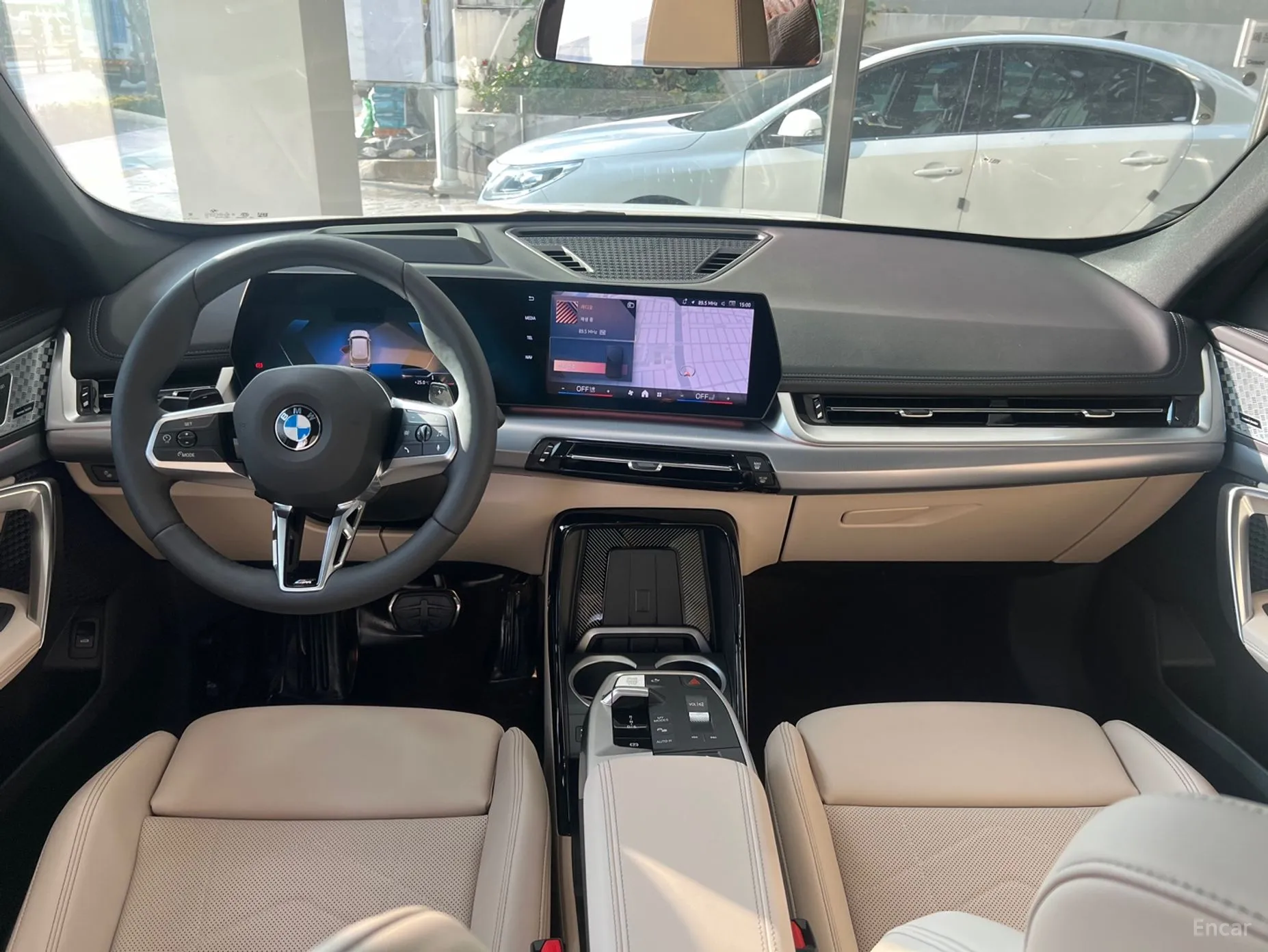 BMW X1 (U11) превью 4